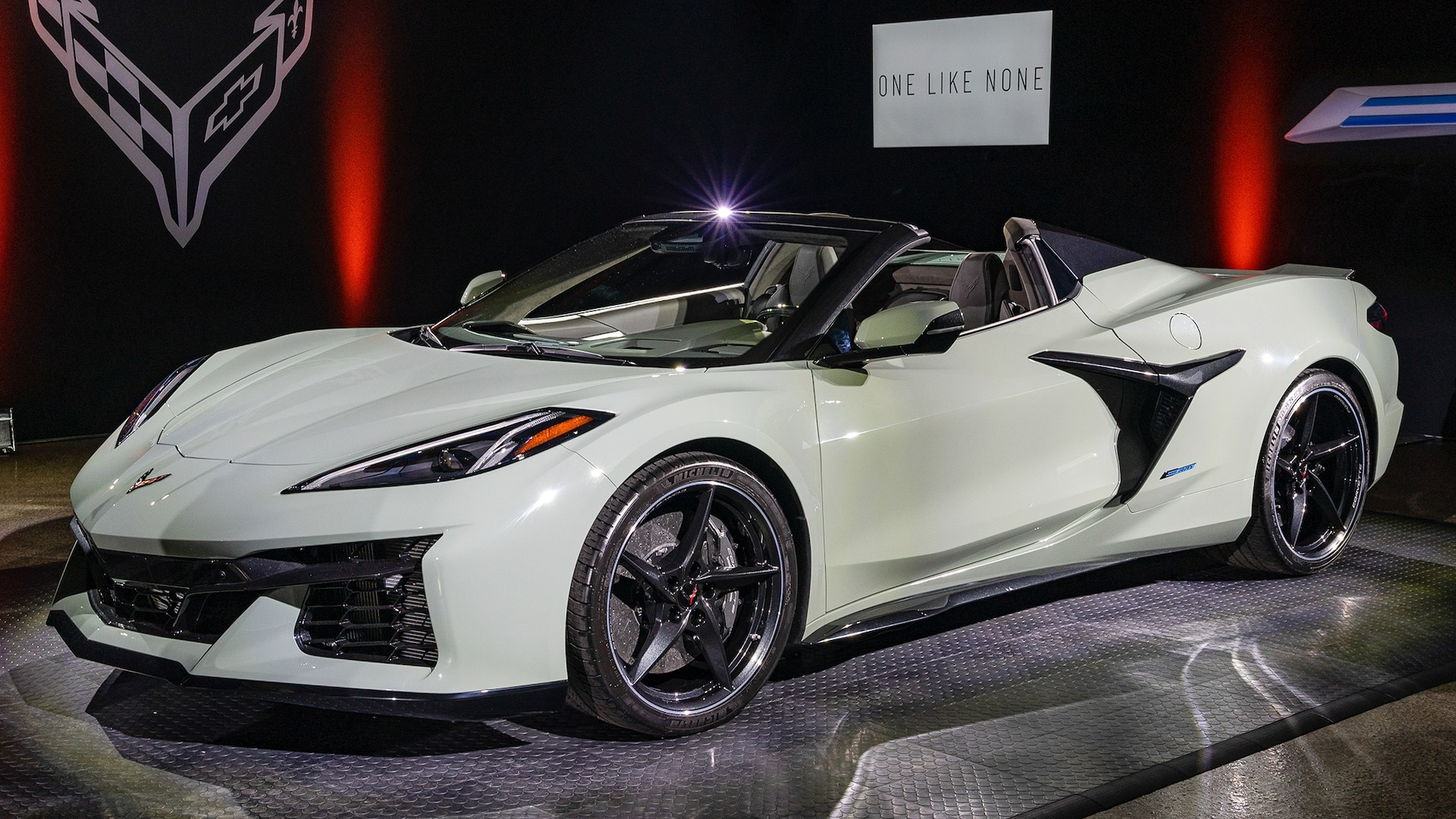 chevrolet,  corvette,  e-ray,  corvette e-ray,  hybrid,  camaro,  dodge,  charger,  challenger,  ford,  mustang,  porsche,  911,  z06,  zl1 anh 7