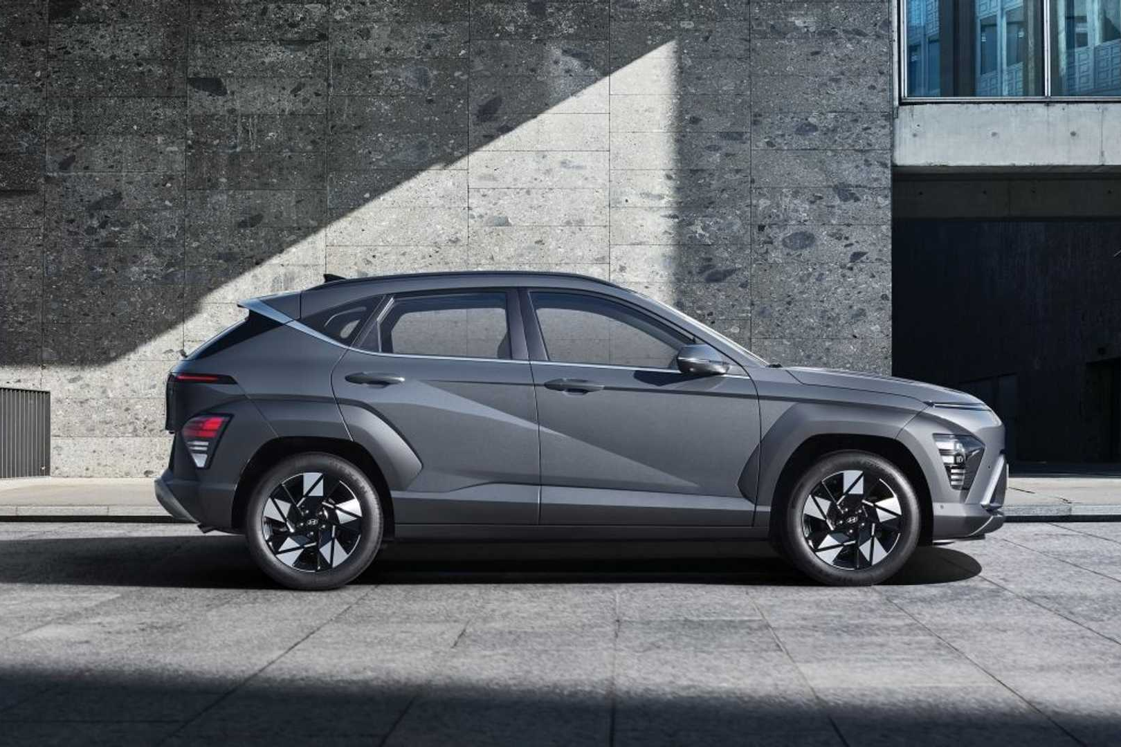 hyundai,  kona,  creta,  kia,  seltos,  b-suv,  suv,  suv cỡ nhỏ,  mitsubishi,  toyota,  mazda,  cx-30,  mg,  xe phổ thông,  xe điện,  hybrid ảnh 4 hyundai,  kona,  creta,  kia,  seltos,  b-suv,  suv,  suv co nho,  mitsubishi,  toyota,  mazda,  cx-30,  mg,  xe pho thong,  xe dien,  hybrid anh 4