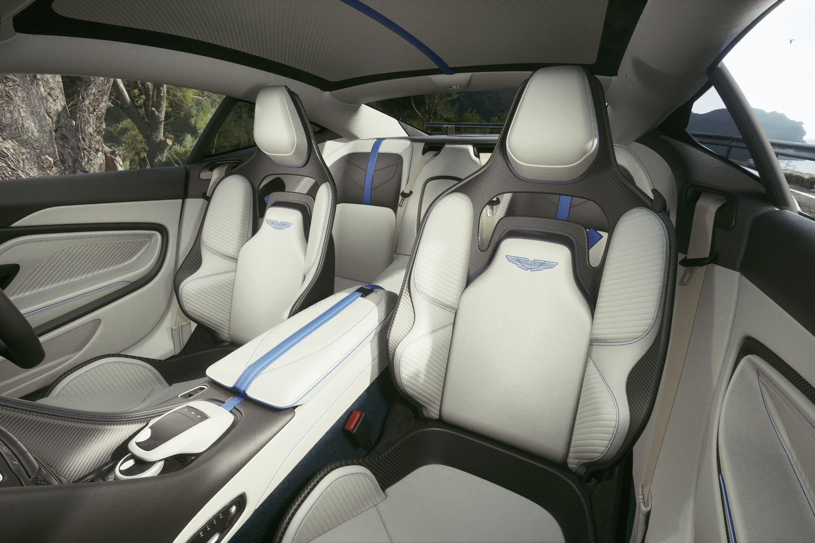 aston martin,  dbs,  dbs 770,  dbs 770 ultimate,  aston martin dbs,  vantage,  vanquish,  victor,  valhalla,  valkyrie,  db9,  db10,  db11,  sieu xe,  grand tourer,  aston martin q,  dbx,  dbx707,  ferrari,  lamborghini,  mclaren anh 8