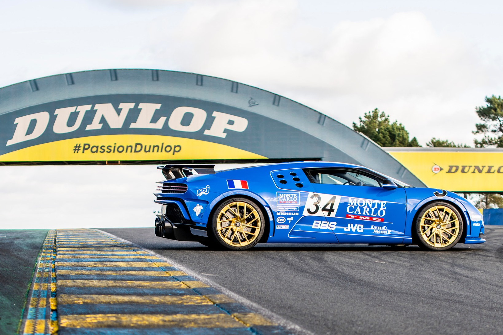 Bugatti Centodieci ban dac biet anh 5