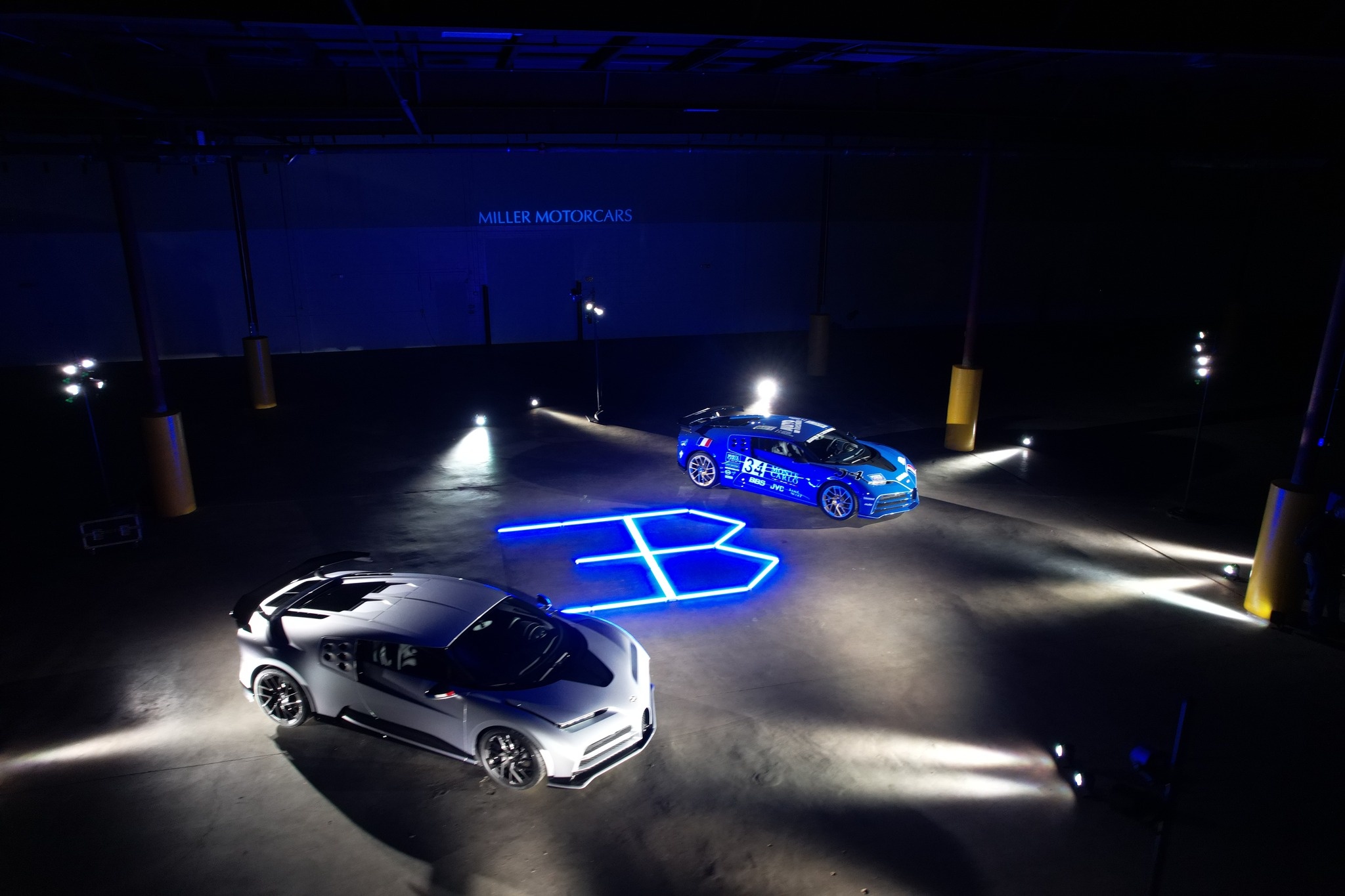 Bugatti Centodieci ban dac biet anh 14