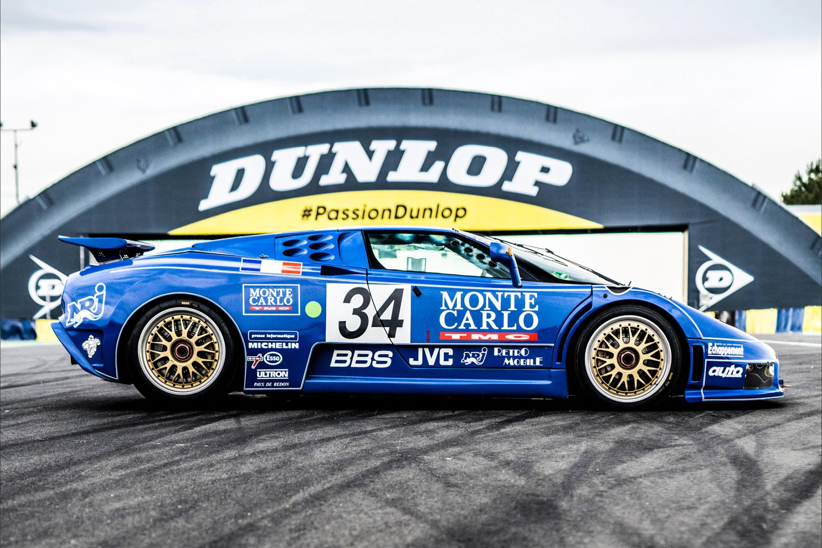 Bugatti Centodieci ban dac biet anh 4