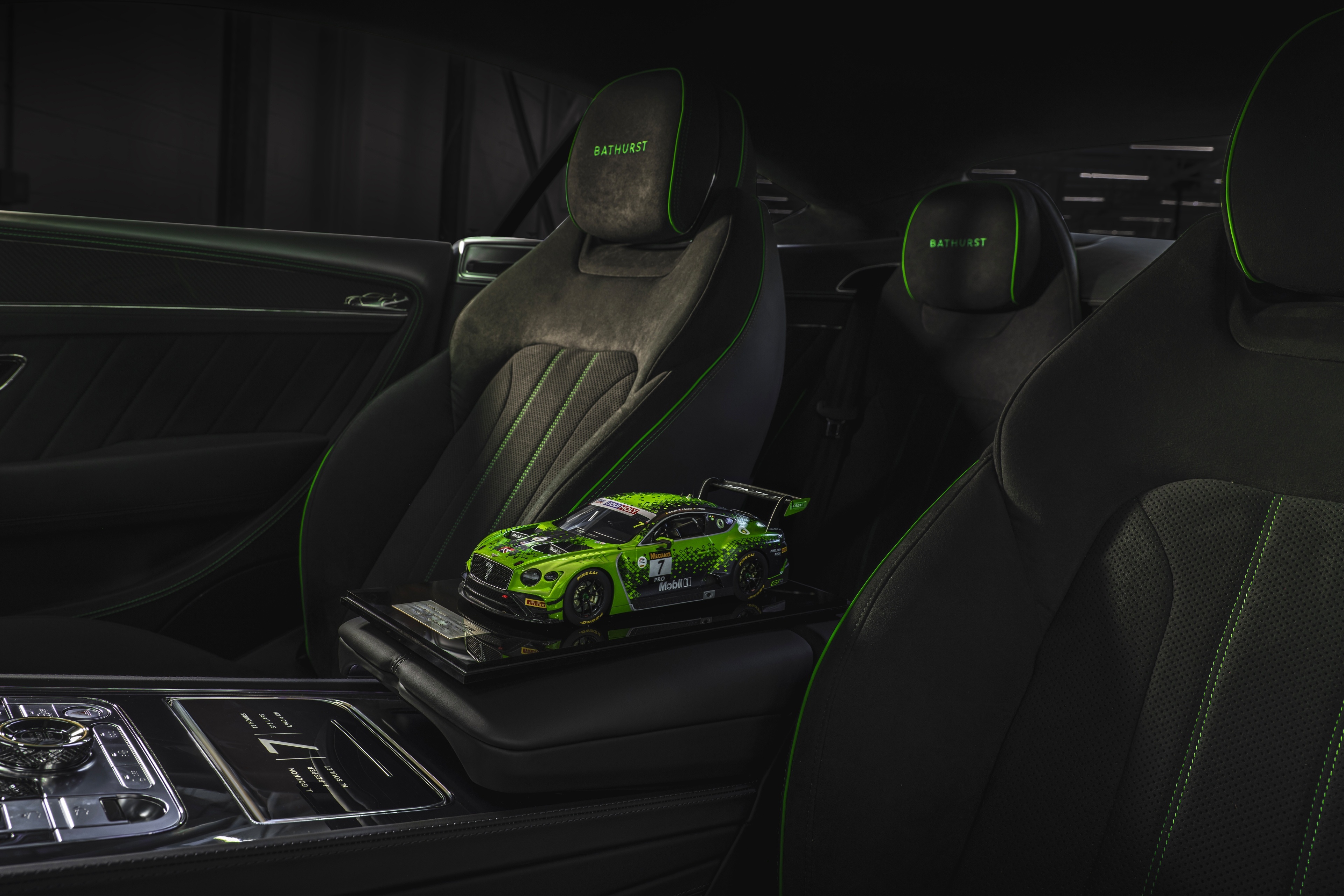 bentley,  continental,  gt3,  gt s,  continental gt,  continental gt s,  mulliner,  bentley mulliner,  Bathurst,  Bathurst 12 Hour,  continental gt3,  sieu xe,  xe the thao,  xe dua,  phien ban dac biet,  rolls-royce,  maybach,  mercedes anh 11