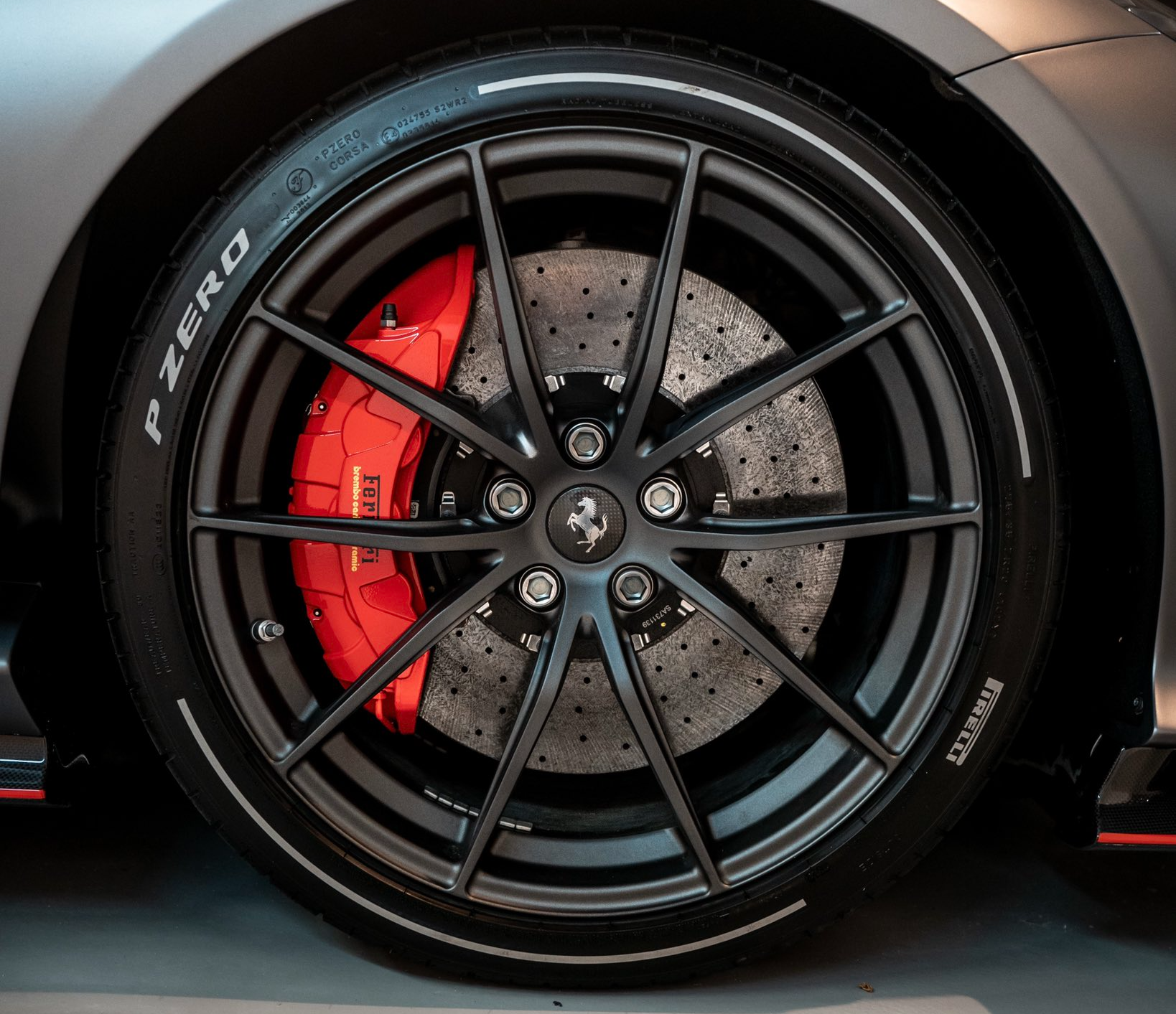 ferrari,  812,  competizione,  812 competizione,  812 competizione a,  ferrari 812,  ferrari 812 competizione,  tailor made,  ferrari tailor made,  ferrari f1,  812 superfast,  812 gts,  Scuderia Ferrari,  Carlos Sainz Jr.,  Carlos Sainz,  Smooth Operator,  cong thuc 1,  f1,  the thuc 1 anh 3