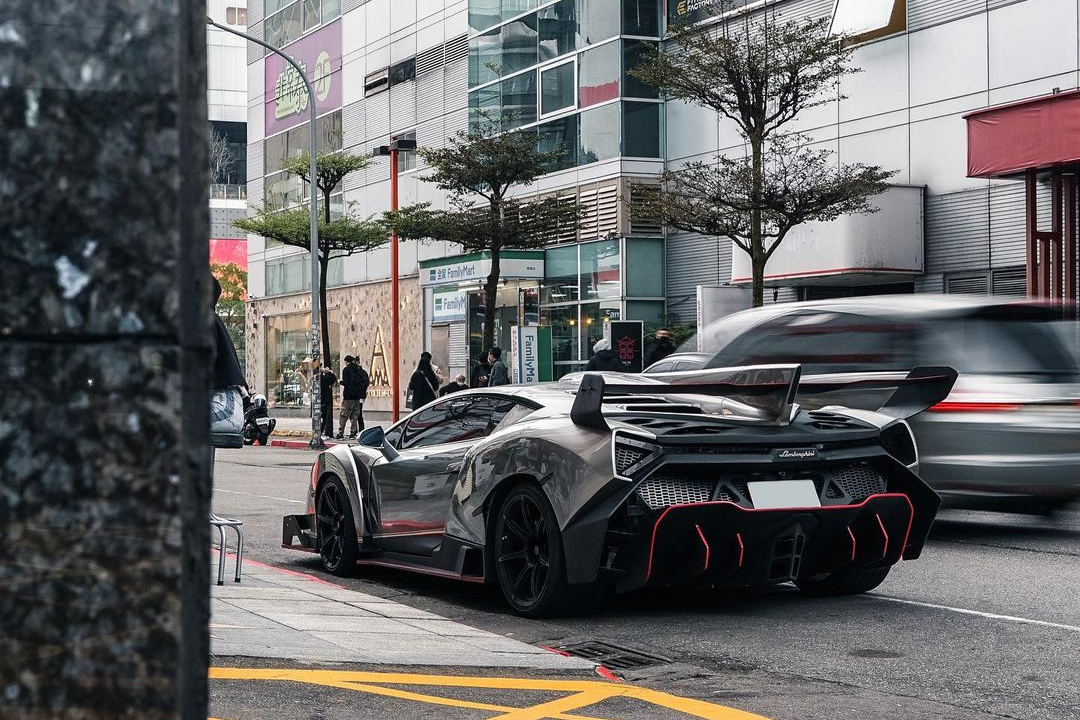lamborghini,  veneno,  veneno roadster,  aventador,  huracan,  urus,  gallardo,  murcielago,  dai loan,  dai bac,  sieu xe,  xe do,  replica anh 3