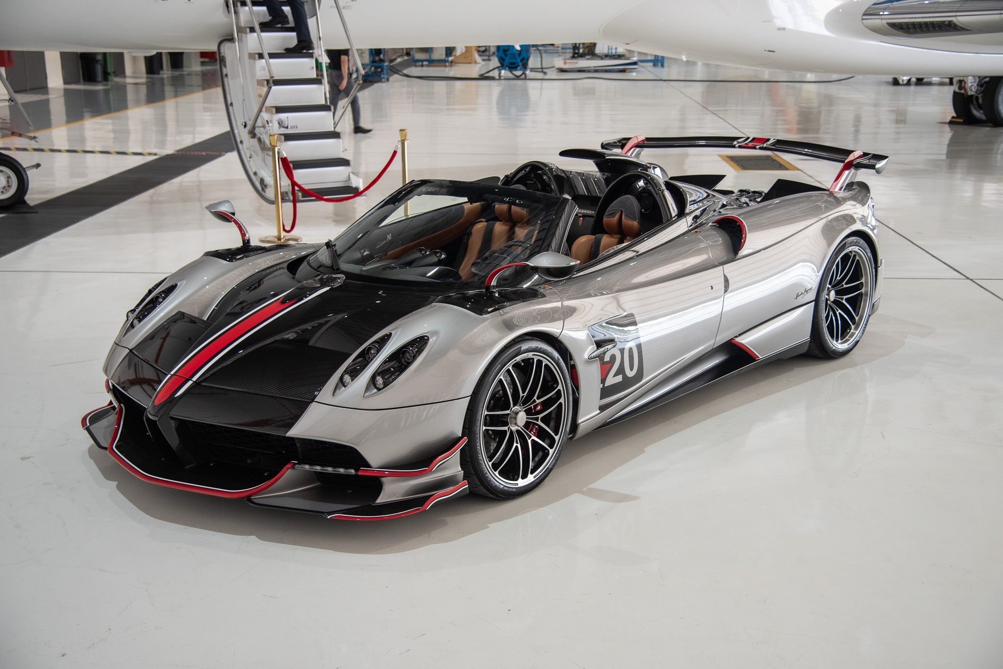 pagani,  huayra,  huayra bc,  huayra roadster,  huayra roadster bc,  zonda,  utopia,  sieu xe,  singapore,  koenigsegg,  bugatti,  lamborghini,  ferrari,  horacio pagani,  benny caiola anh 1