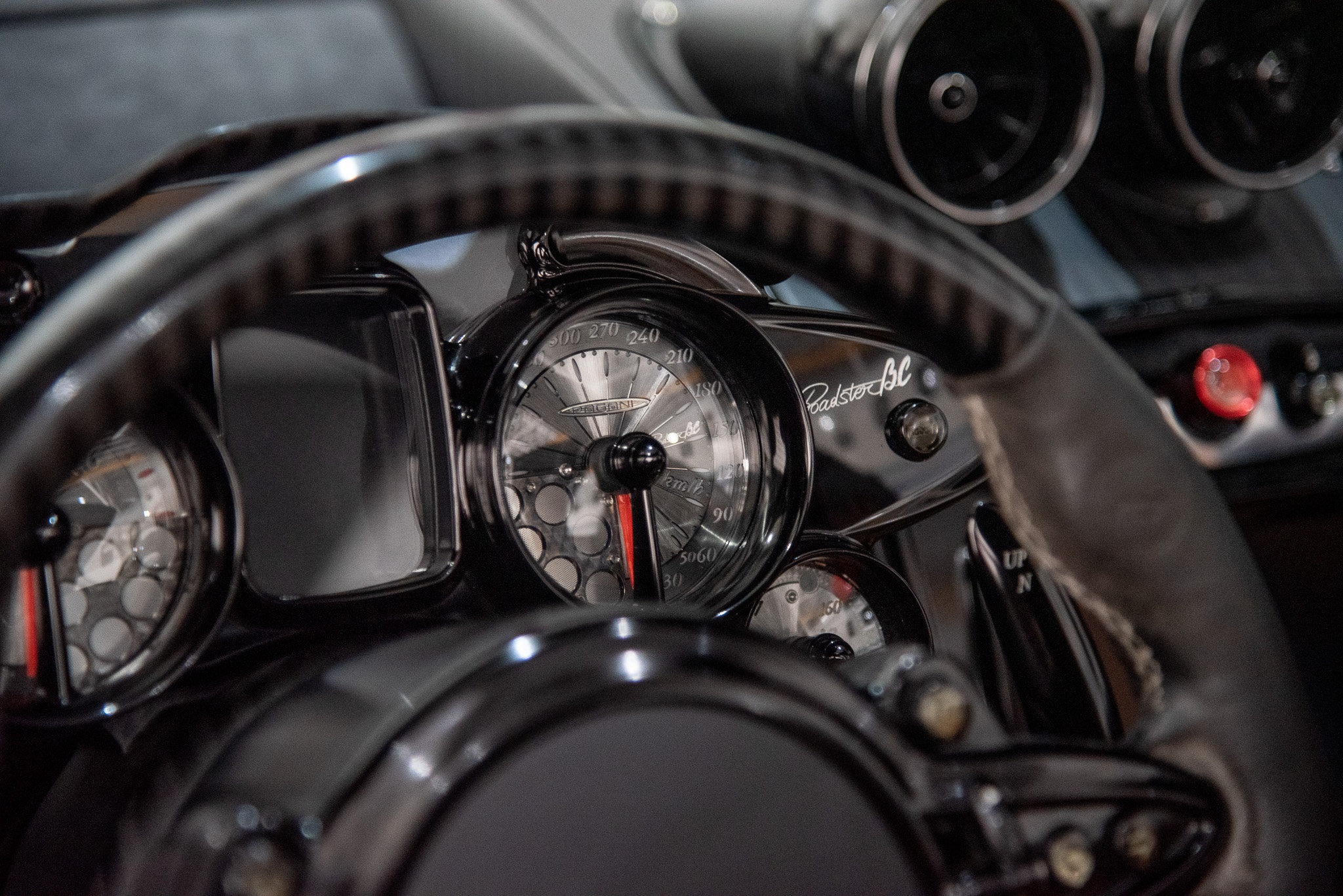 pagani,  huayra,  huayra bc,  huayra roadster,  huayra roadster bc,  zonda,  utopia,  sieu xe,  singapore,  koenigsegg,  bugatti,  lamborghini,  ferrari,  horacio pagani,  benny caiola anh 20