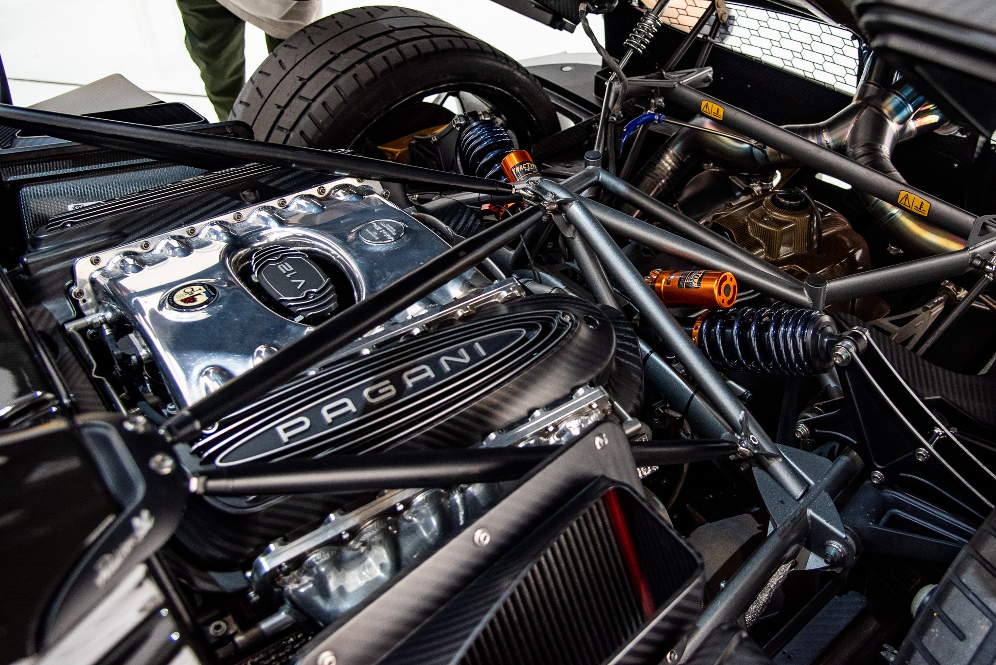 pagani,  huayra,  huayra bc,  huayra roadster,  huayra roadster bc,  zonda,  utopia,  sieu xe,  singapore,  koenigsegg,  bugatti,  lamborghini,  ferrari,  horacio pagani,  benny caiola anh 23