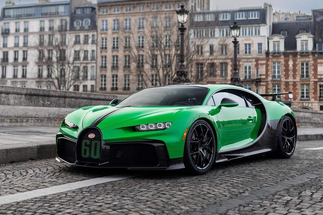 bugatti,  chiron,  veyron,  chiron pur sport,  chiron sport,  chiron super sport,  divo,  Chiron Super Sport 300+,  Chiron Super Sport 300+,  Chiron Profilee,  La Voiture Noire,  Bolide,  w16 Mistral,  Centodieci,  sieu xe,  ferrari,  lamborghini,  koenigsegg,  pagani,  aston martin,  mclaren anh 1