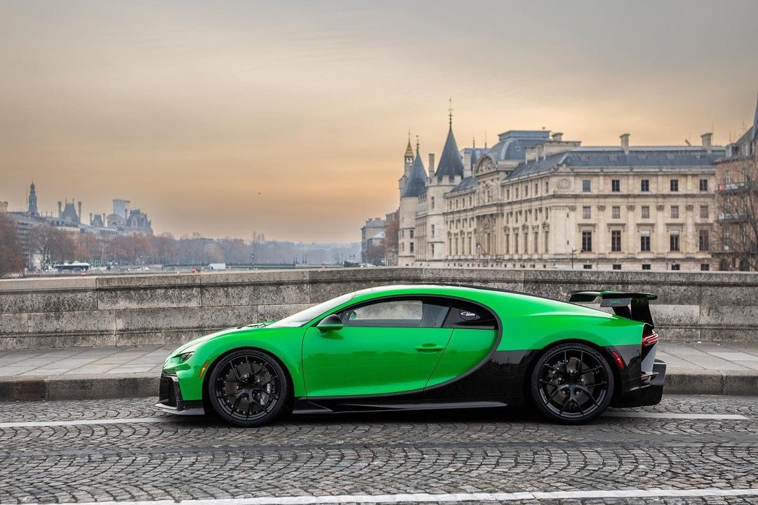 bugatti,  chiron,  veyron,  chiron pur sport,  chiron sport,  chiron super sport,  divo,  Chiron Super Sport 300+,  Chiron Super Sport 300+,  Chiron Profilee,  La Voiture Noire,  Bolide,  w16 Mistral,  Centodieci,  sieu xe,  ferrari,  lamborghini,  koenigsegg,  pagani,  aston martin,  mclaren anh 6