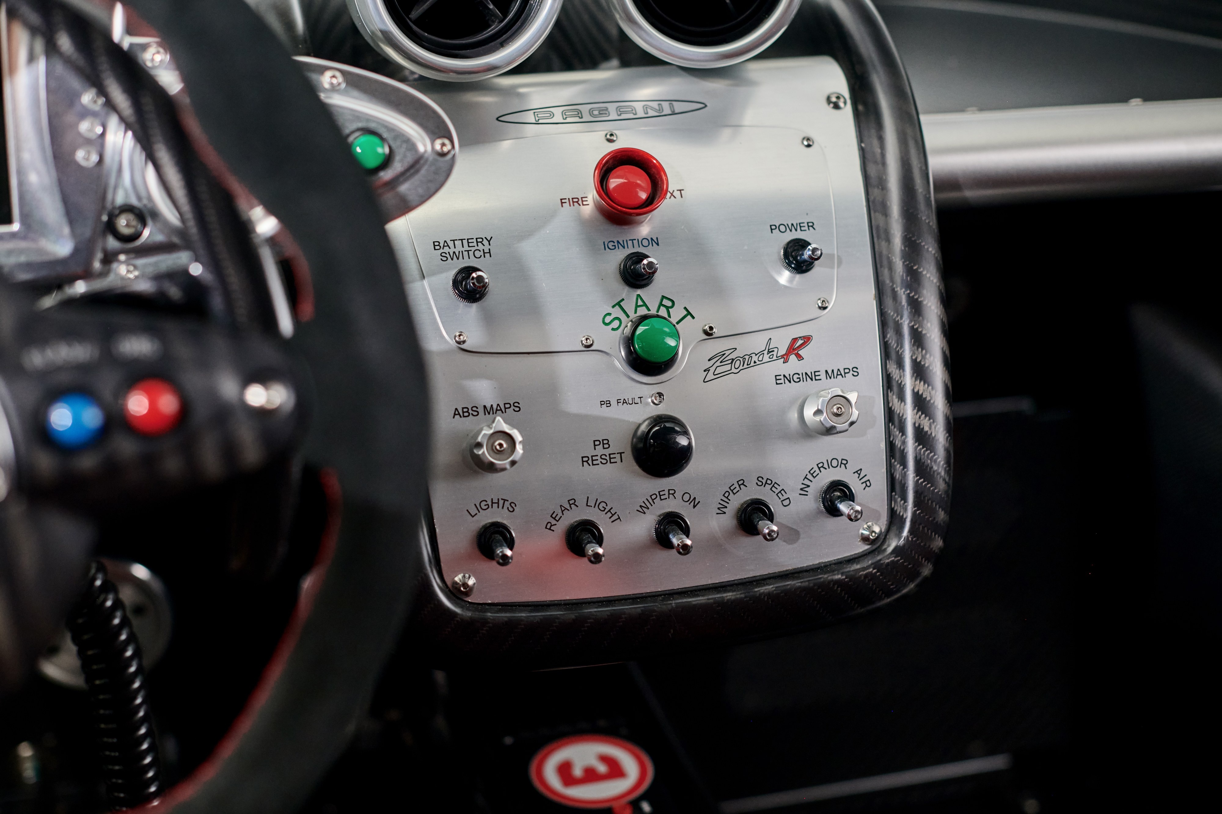 pagani, zonda, huayra, utopia, zonda r, zonda cinque, zonda r evolution, zonda revolucion, rm sotheby's, sotheby, đấu giá, siêu xe, koenigsegg, bugatti, lamborghini, ferrari, mclaren, aston martin ảnh 14 pagani, zonda, huayra, utopia, zonda r, zonda cinque, zonda r evolution, zonda revolucion, rm sotheby's, sotheby, dau gia, sieu xe, koenigsegg, bugatti, lamborghini, ferrari, mclaren, aston martin anh 14