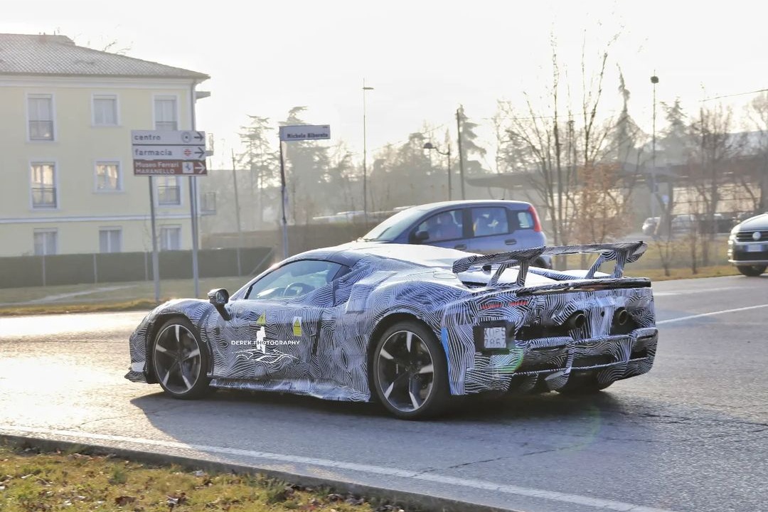 ferrari,  sf90,  sf90 stradale,  sf90 vs,  versione speciale,  812,  812 superfast,  812 competizione,  f8,  f8 tributo,  aperta,  488,  488 gtb,  488 pista,  f12,  f12tdf,  f12berlinetta,  lamborghini,  mclaren,  pagani,  koenigsegg,  bugatti anh 2