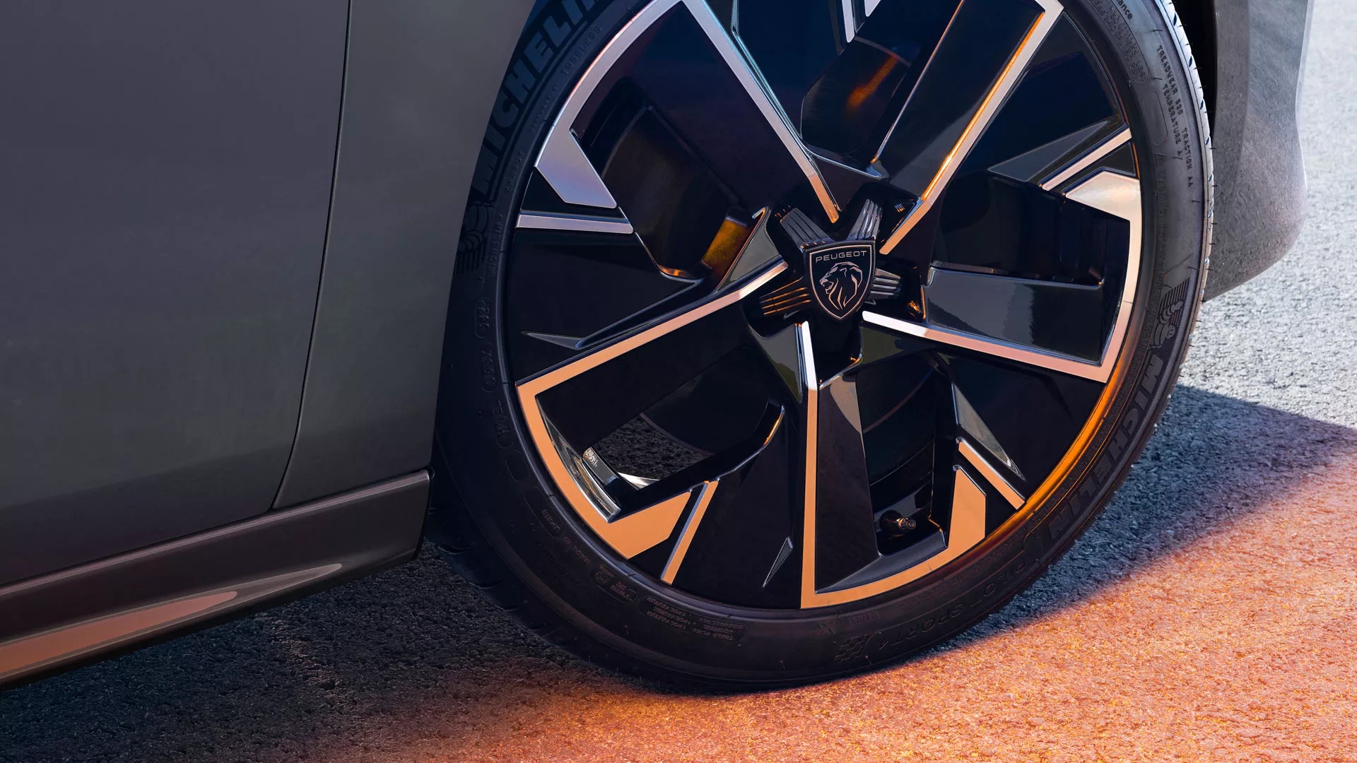 peugeot,  peugeot 508,  508,  sedan,  sedan cỡ d,  phân khúc d,  sedan phân khúc d,  toyota,  camry,  mazda,  mazda6,  honda,  accord ảnh 7 peugeot,  peugeot 508,  508,  sedan,  sedan co d,  phan khuc d,  sedan phan khuc d,  toyota,  camry,  mazda,  mazda6,  honda,  accord anh 7