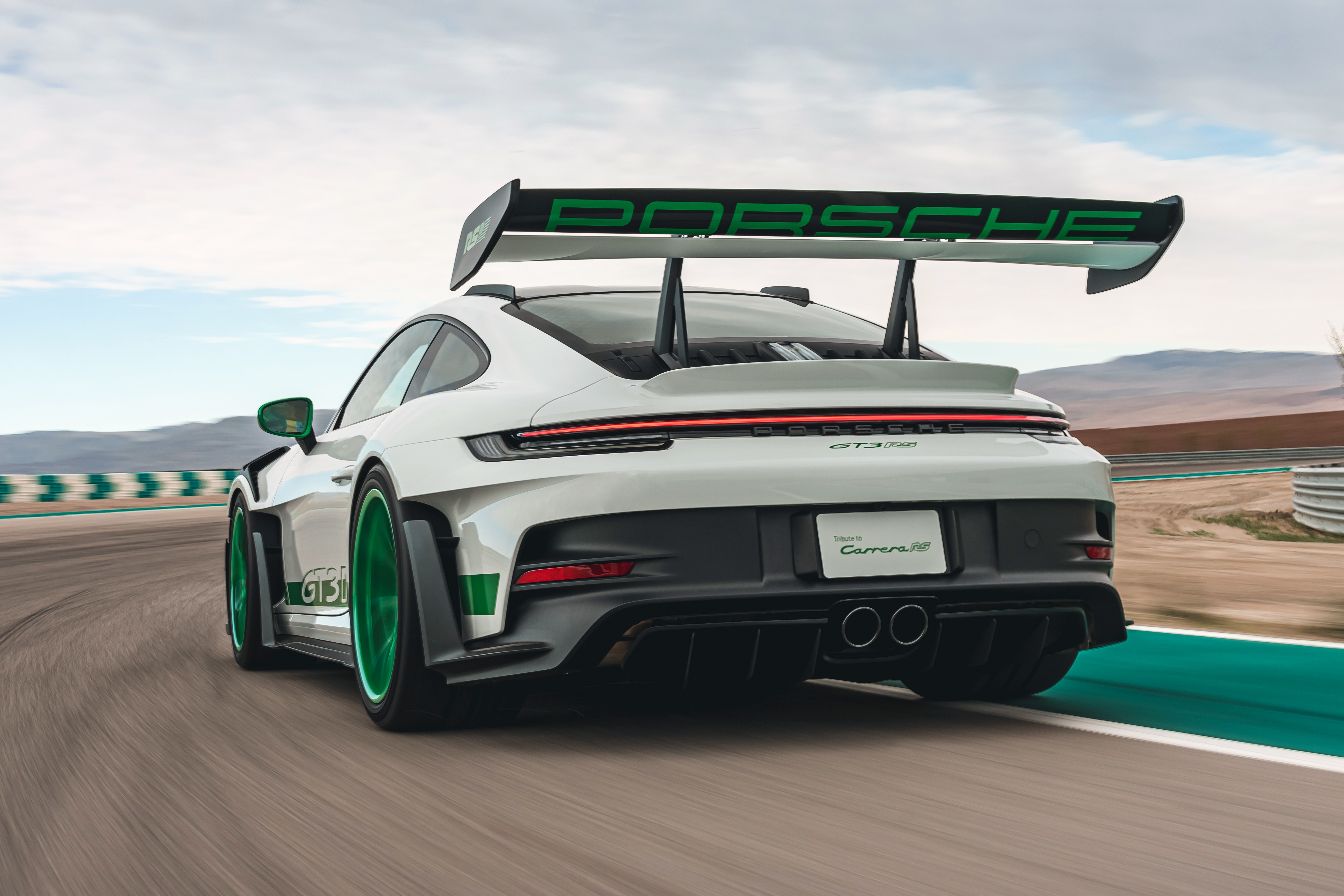 porsche,  911,  911 gt3,  911 gt3 rs,  porsche 911,  porsche 911 gt3,  porsche 911 gt3 rs,  992,  porsche 922,  992 gt3,  992 gt3 rs,  sieu xe,  xe the thao,  Tribute to Carrera RS,  Porsche Exclusive Manufaktur,  lamborghini,  ferrari,  aston martin,  mclaren,  pagani,  bugatti,  koenigsegg anh 2