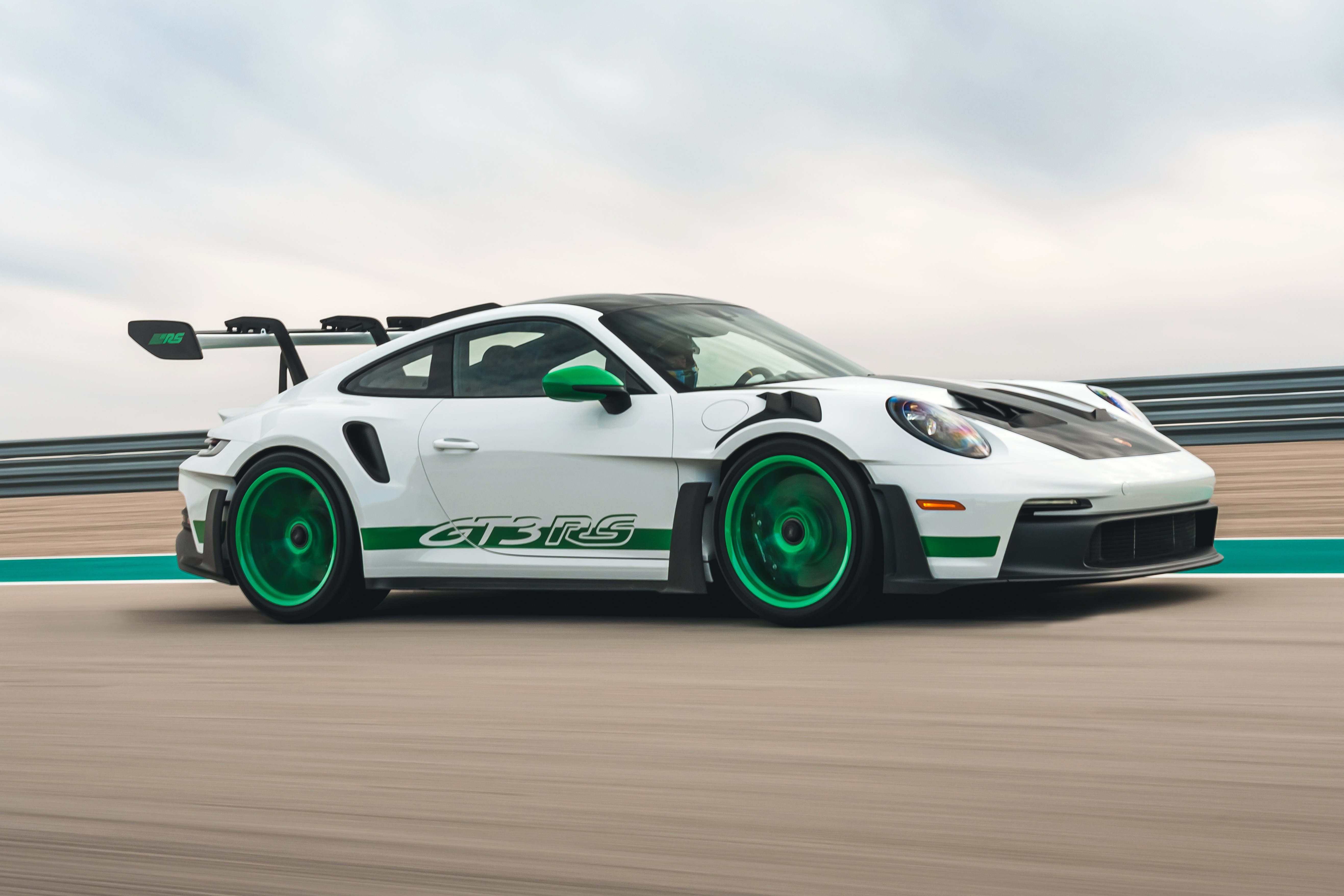 porsche,  911,  911 gt3,  911 gt3 rs,  porsche 911,  porsche 911 gt3,  porsche 911 gt3 rs,  992,  porsche 922,  992 gt3,  992 gt3 rs,  sieu xe,  xe the thao,  Tribute to Carrera RS,  Porsche Exclusive Manufaktur,  lamborghini,  ferrari,  aston martin,  mclaren,  pagani,  bugatti,  koenigsegg anh 4