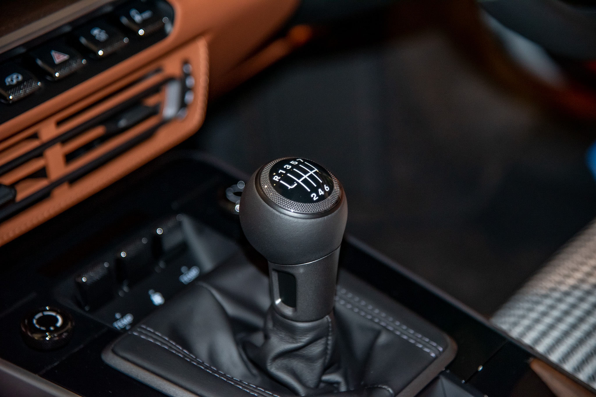 porsche,  911,  porsche 911,  911 sport classic,  porsche 911 sport classic,  gt3,  gt3 rs,  gt2 rs,  911 gt3,  911 gt3 rs,  911 gt2 rs,  992,  cayman,  boxster,  macan,  cayenne,  xe the thao,  sieu xe,  lamborghini,  ferrari,  mclaren,  aston martin,  bugatti,  koenigsegg,  pagani,  maserati,  singapore anh 12