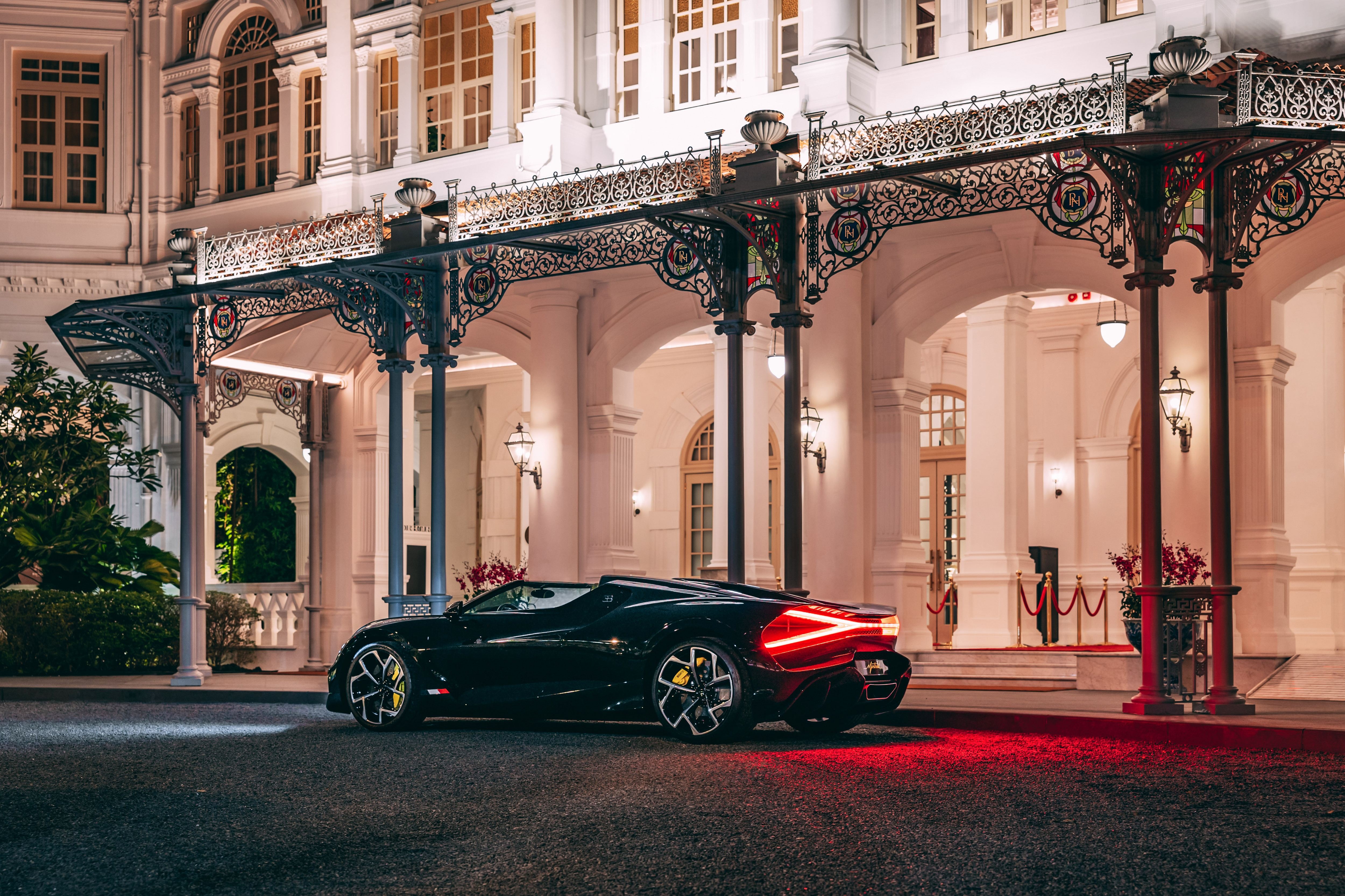 bugatti,  w16 mistral,  chiron,  divo,  veyron,  bugatti w16 mistral,  singapore,  sieu xe,  hypercar,  chiron super sport,  centodieci,  chiron sport,  chiron pur sport,  la voiture noire,  lamborghini,  ferrari,  mclaren,  maserati,  porsche,  koenigsegg,  pagani anh 12