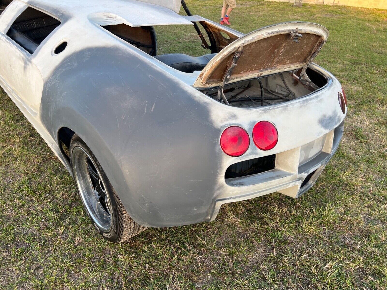 bugatti,  limo,  limousine,  xe do,  veyron,  bugatti veyron,  Lincoln Town Car,  Lincoln,  Town Car anh 10