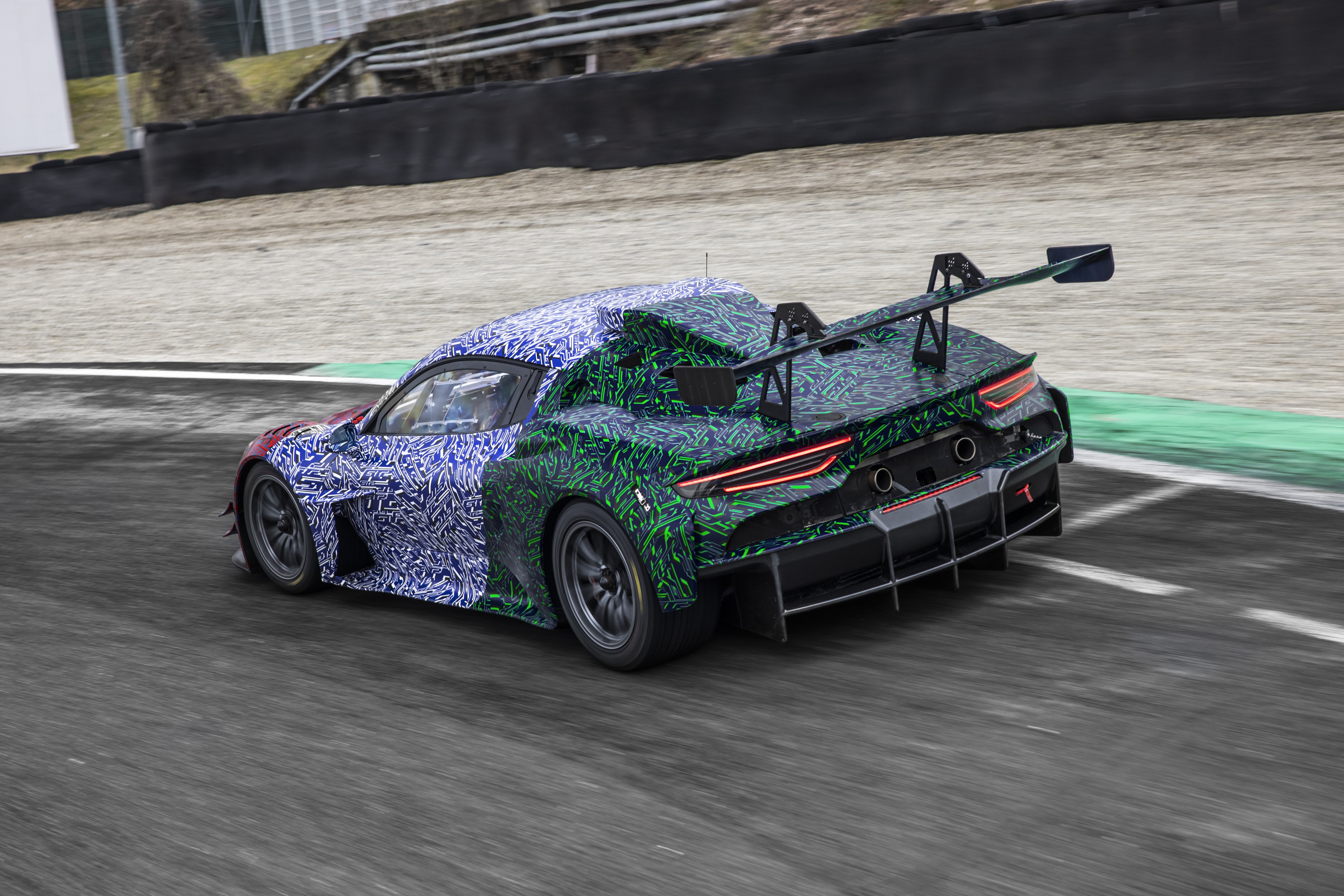 maserati,  mc20,  maserati mc20,  mc20 gt2,  maserati mc20 gt2,  xe dua,  sieu xe,  Centro Stile Maserati,  Blu Infinito,  Maserati Corse anh 9