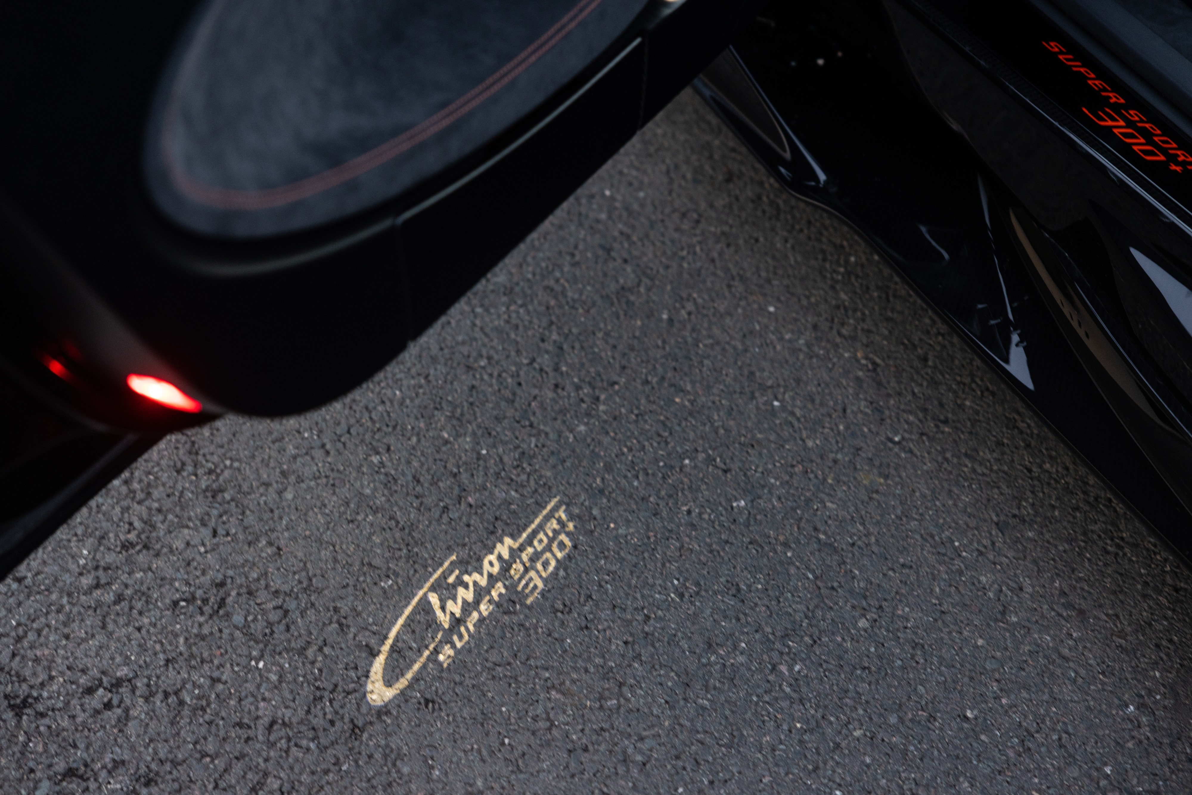 bugatti,  chiron,  veyron,  veyron super sport,  chiron super sport,  chiron super sport 300+,  sieu xe,  hypercar,  chiron sport,  chiron pur sport,  divo,  centodieci,  Chiron Profilee,  La Voiture Noire,  bolide,  w16 mistral anh 20