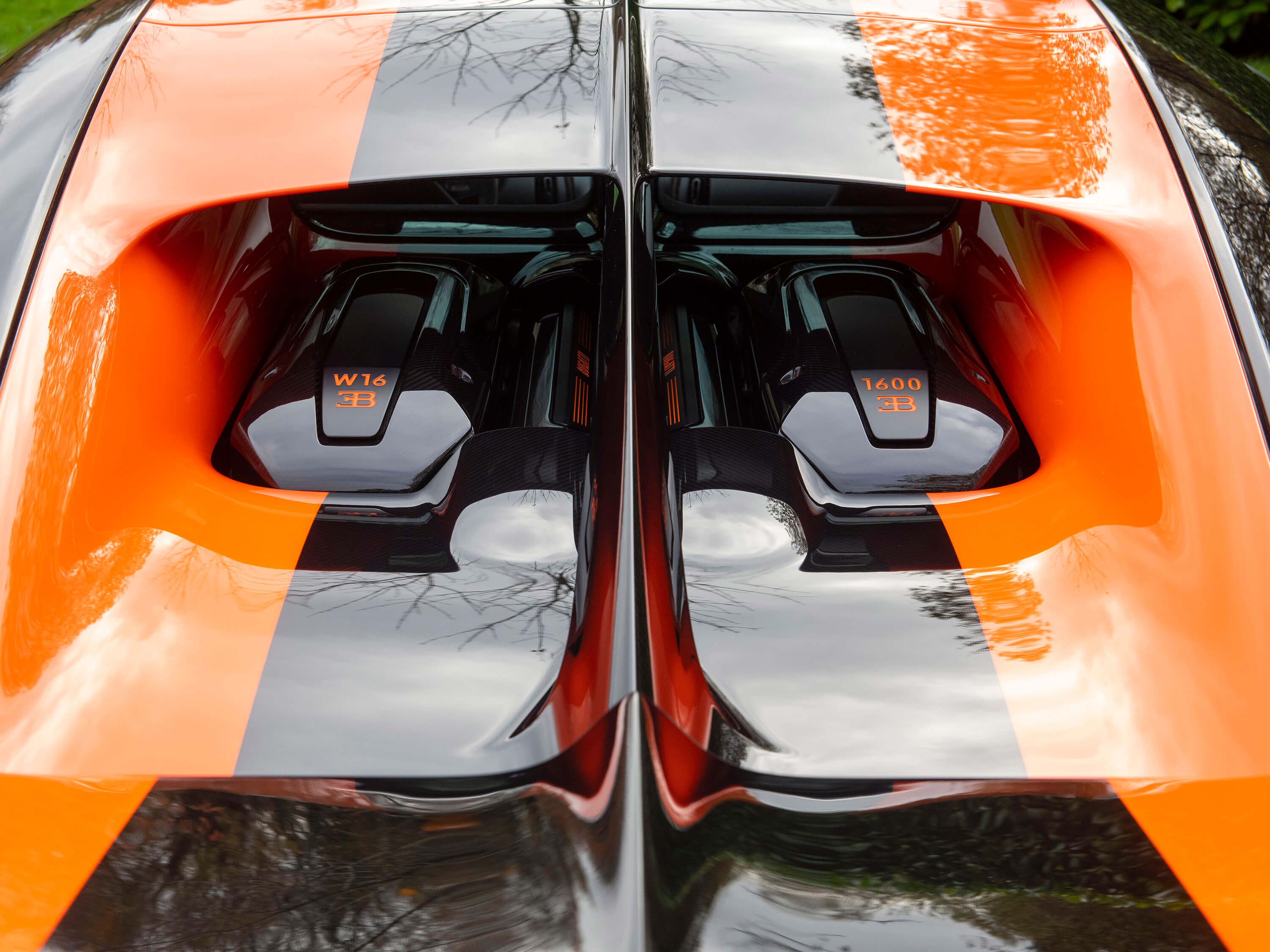 bugatti,  chiron,  veyron,  veyron super sport,  chiron super sport,  chiron super sport 300+,  sieu xe,  hypercar,  chiron sport,  chiron pur sport,  divo,  centodieci,  Chiron Profilee,  La Voiture Noire,  bolide,  w16 mistral anh 22