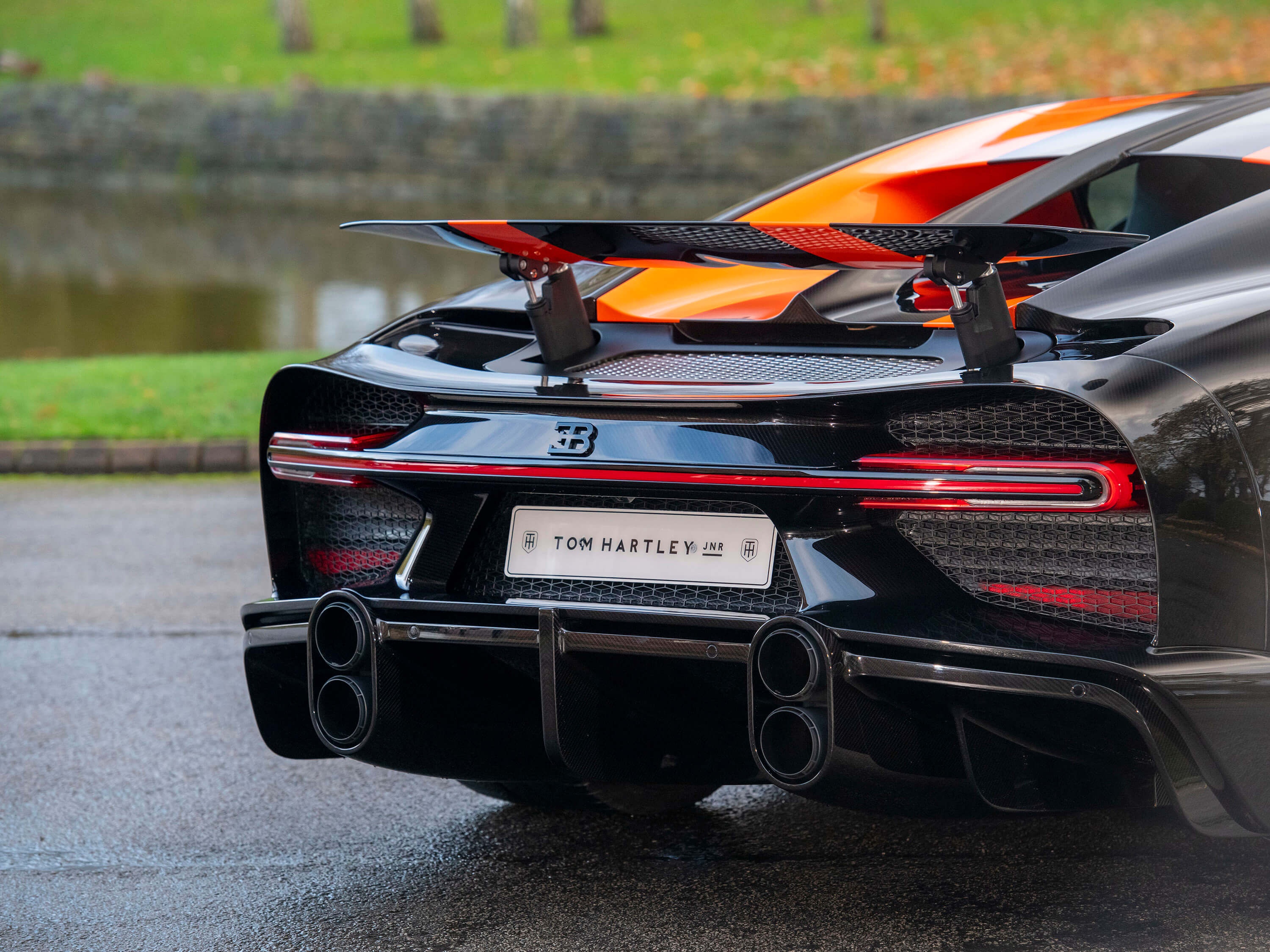 bugatti,  chiron,  veyron,  veyron super sport,  chiron super sport,  chiron super sport 300+,  sieu xe,  hypercar,  chiron sport,  chiron pur sport,  divo,  centodieci,  Chiron Profilee,  La Voiture Noire,  bolide,  w16 mistral anh 13