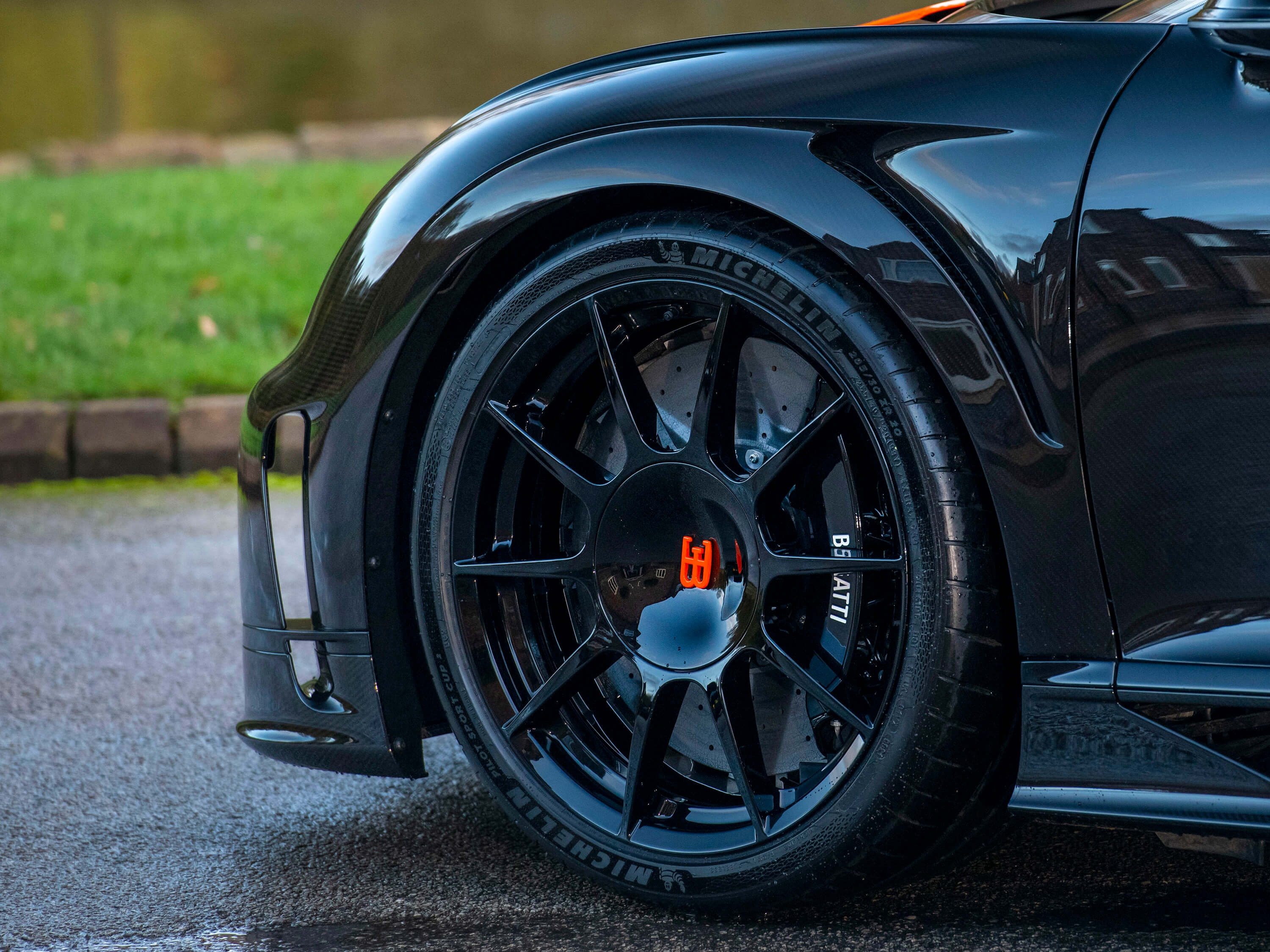 bugatti,  chiron,  veyron,  veyron super sport,  chiron super sport,  chiron super sport 300+,  sieu xe,  hypercar,  chiron sport,  chiron pur sport,  divo,  centodieci,  Chiron Profilee,  La Voiture Noire,  bolide,  w16 mistral anh 11