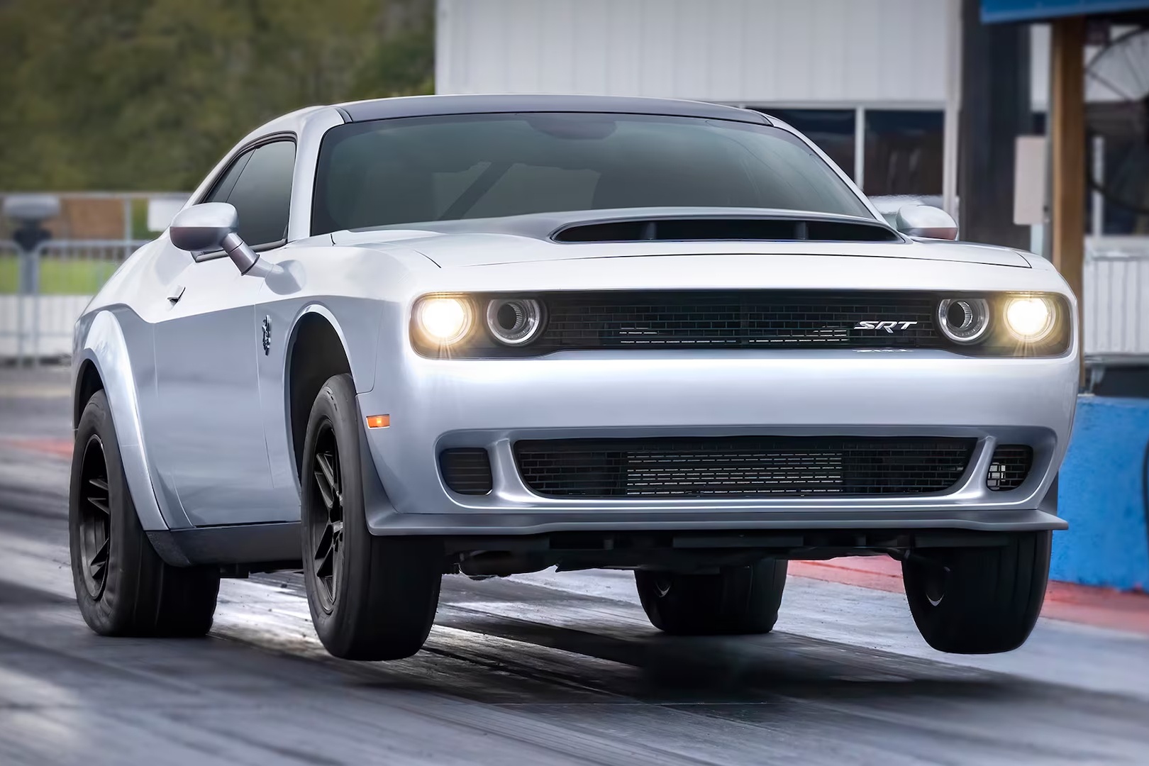 Chi tiet Dodge Challenger SRT Demon 170 manh hon 1.000 ma luc hinh anh