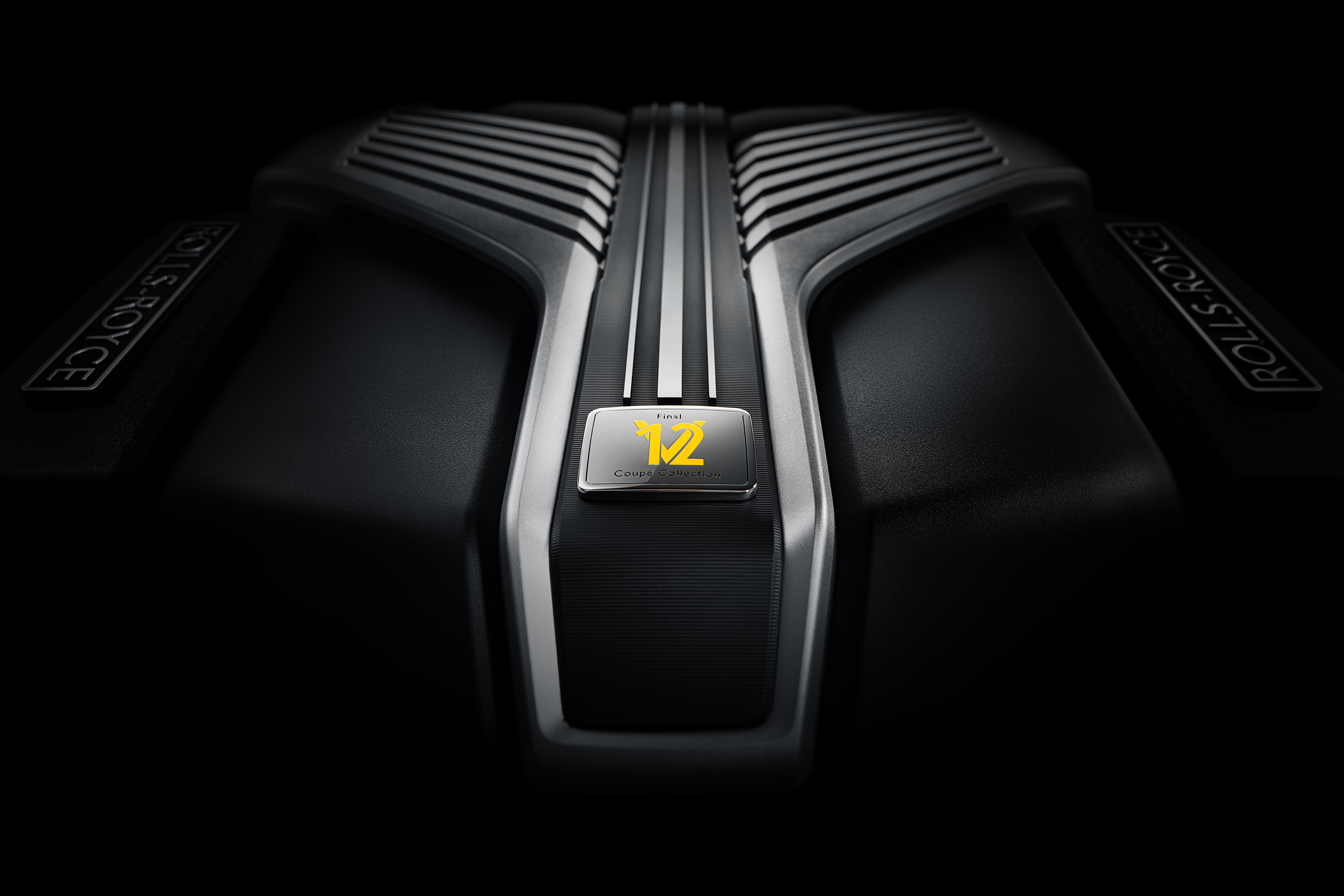 rolls-royce,  wraith,  black badge,  black arrow,  wraith black arrow,  wraith black badge,  black badge wraith,  rolls-royce wraith,  rolls-royce black badge,  phantom,  ghost,  spectre,  cullinan,  bentley,  maybach,  mercedes,  sieu sang,  sieu xe,  cuoi cung,  Thunderbolt,  George Eyston anh 19