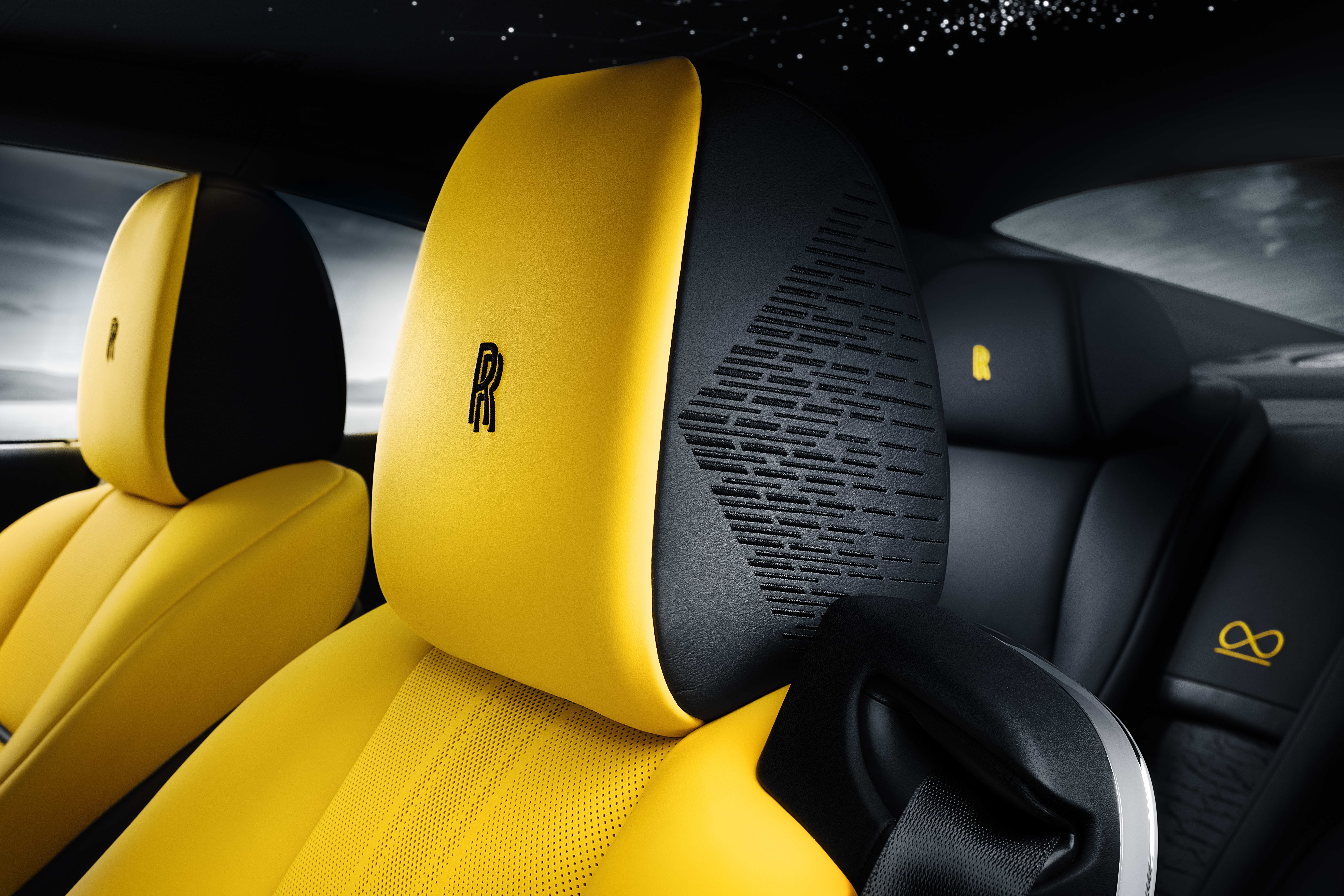 rolls-royce,  wraith,  black badge,  black arrow,  wraith black arrow,  wraith black badge,  black badge wraith,  rolls-royce wraith,  rolls-royce black badge,  phantom,  ghost,  spectre,  cullinan,  bentley,  maybach,  mercedes,  sieu sang,  sieu xe,  cuoi cung,  Thunderbolt,  George Eyston anh 11