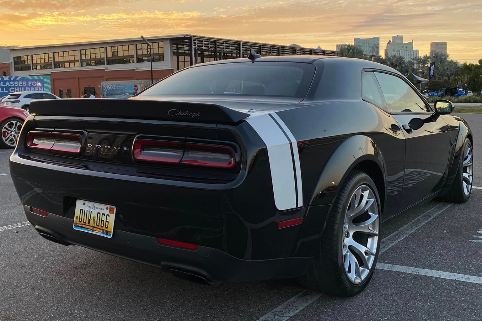 dodge,  last call,  charger,  challenger,  xe co bap,  xe co bap my,  Challenger Shakedown,  Charger Super Bee,  Challenger Swinger,  Charger Swinger,  Charger King Daytona,  Challenger Black Ghost,  Challenger SRT Demon 170,  chevrolet,  camaro,  ford,  mustang anh 12