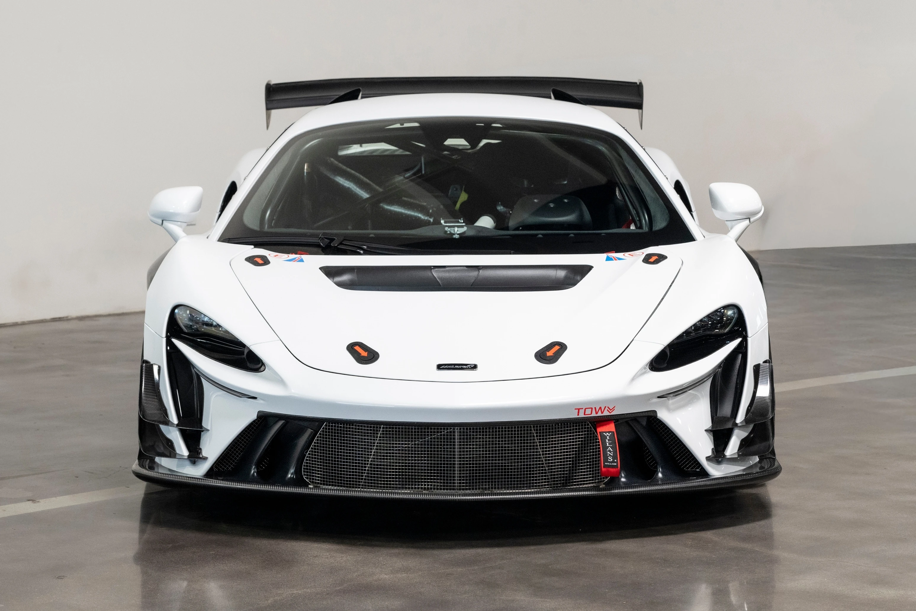 si&ecirc;u xe,  call of duty,  Vince Zampella,  rm,  rm sotheby's,  đấu gi&aacute;,  hypercar,  mclaren,  ferrari,  porsche,  volkswagen,  bugatti,  aston martin,  pagani ảnh 10
