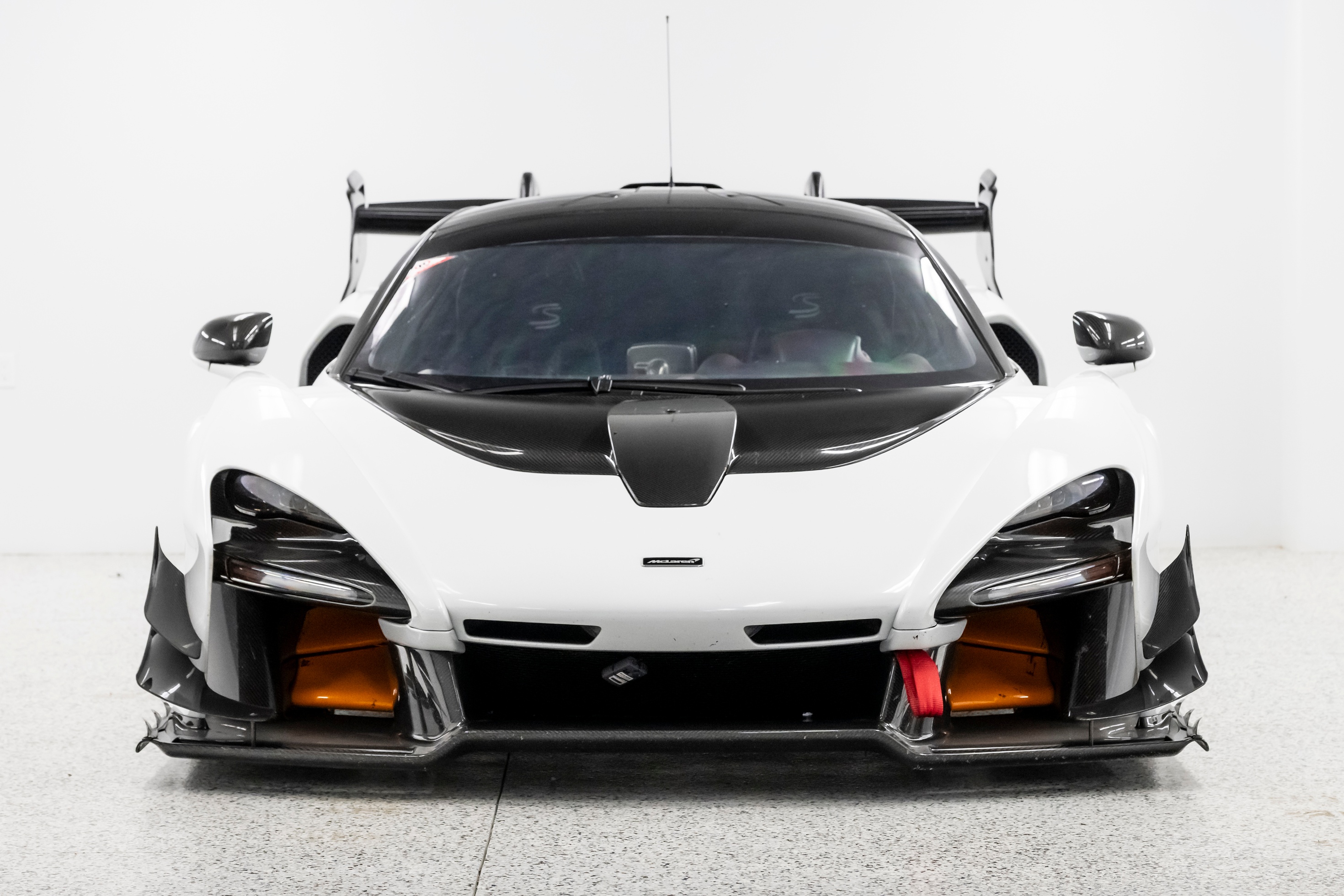 si&ecirc;u xe,  call of duty,  Vince Zampella,  rm,  rm sotheby's,  đấu gi&aacute;,  hypercar,  mclaren,  ferrari,  porsche,  volkswagen,  bugatti,  aston martin,  pagani ảnh 8