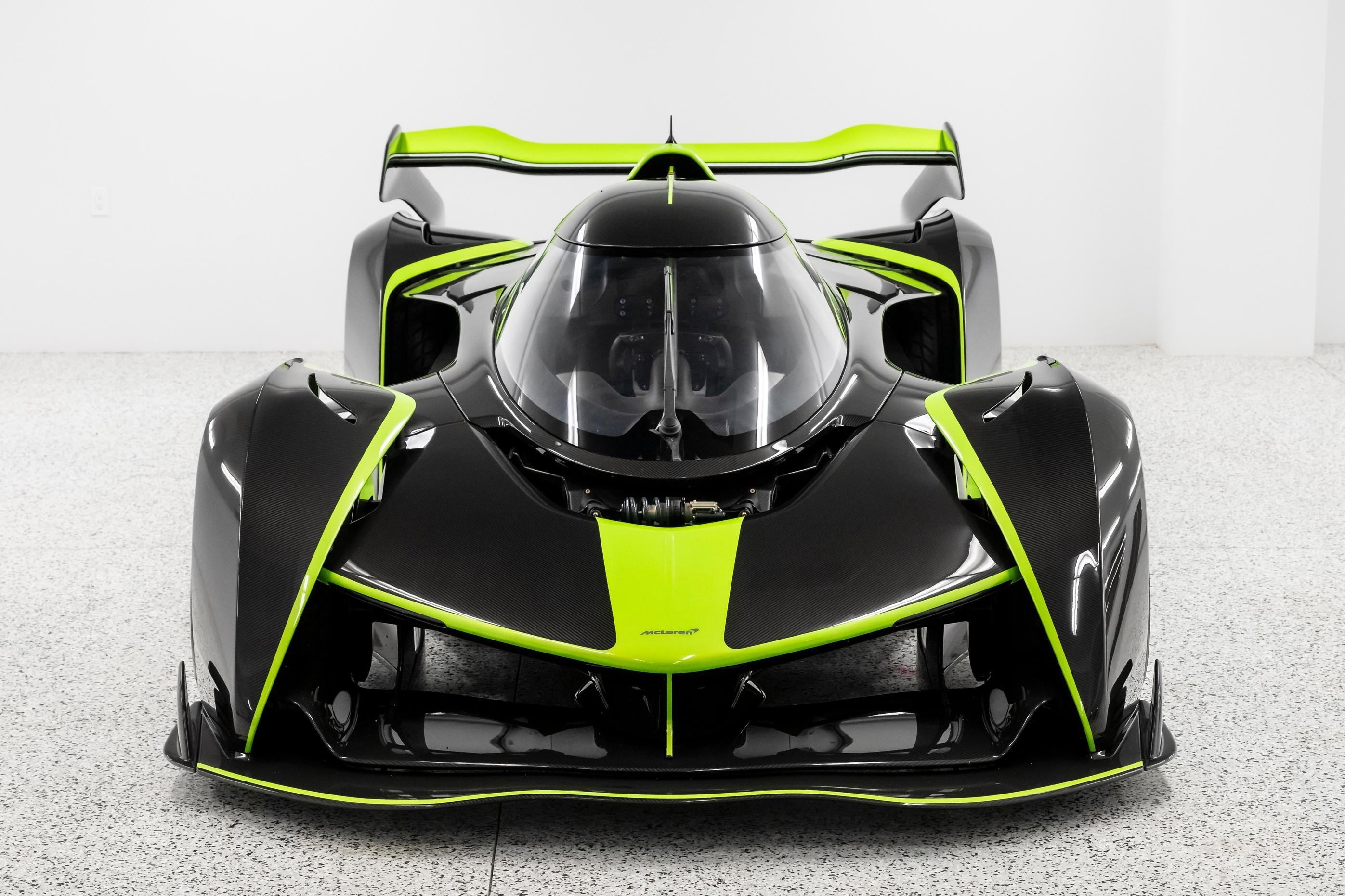 si&ecirc;u xe,  call of duty,  Vince Zampella,  rm,  rm sotheby's,  đấu gi&aacute;,  hypercar,  mclaren,  ferrari,  porsche,  volkswagen,  bugatti,  aston martin,  pagani ảnh 13