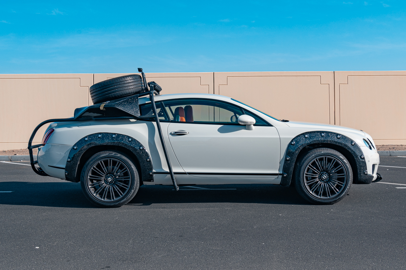 bentley,  continental gt,  continental gt speed,  bentley gt,  gt speed,  xe do,  dia hinh,  off-road,  sieu xe,  xe sang,  xe sieu sang,  gt,  grand tourer,  grand touring,  dubai anh 6