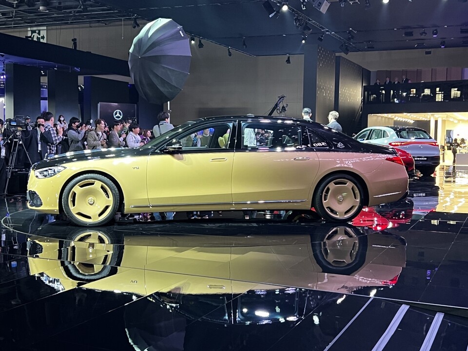 mercedes,  maybach,  s-class,  mercedes-benz,  benz,  mercedes-maybach,  s680,  maybach s680,  s680 virgil abloh,  virgil ablob edition,  sieu sang,  sedan,  seoul mobility show,  sedan sieu sang,  rolls-royce,  bentley anh 3