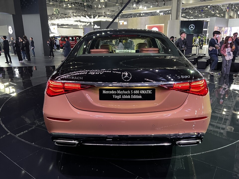mercedes,  maybach,  s-class,  mercedes-benz,  benz,  mercedes-maybach,  s680,  maybach s680,  s680 virgil abloh,  virgil ablob edition,  sieu sang,  sedan,  seoul mobility show,  sedan sieu sang,  rolls-royce,  bentley anh 11