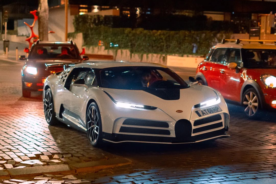 bugatti,  chiron,  veyron,  divo,  centodieci,  W16 Mistral,  bolide,  La Voiture Noire,  tourbillon,  siêu xe,  hypercar,  w16,  v16,  eb110 ảnh 18 bugatti,  chiron,  veyron,  divo,  centodieci,  W16 Mistral,  bolide,  La Voiture Noire,  tourbillon,  sieu xe,  hypercar,  w16,  v16,  eb110 anh 18