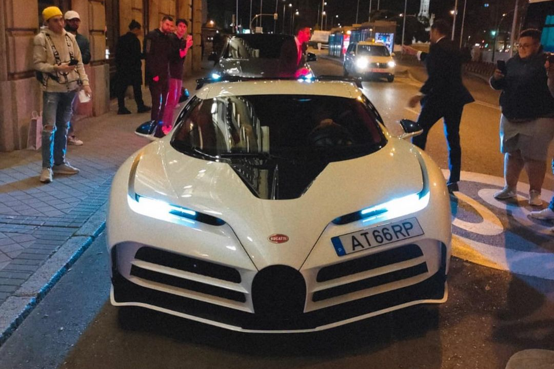 bugatti,  chiron,  centodieci,  divo,  sieu xe,  hypercar,  cau thu,   Cristiano Ronaldo,  Cristiano,  Ronaldo,  veyron,  chiron super sport,  pagani,  koenigsegg,  lamborghini,  ferrari,  mclaren,  aston martin,  porsche,  maserati,  madrid anh 1