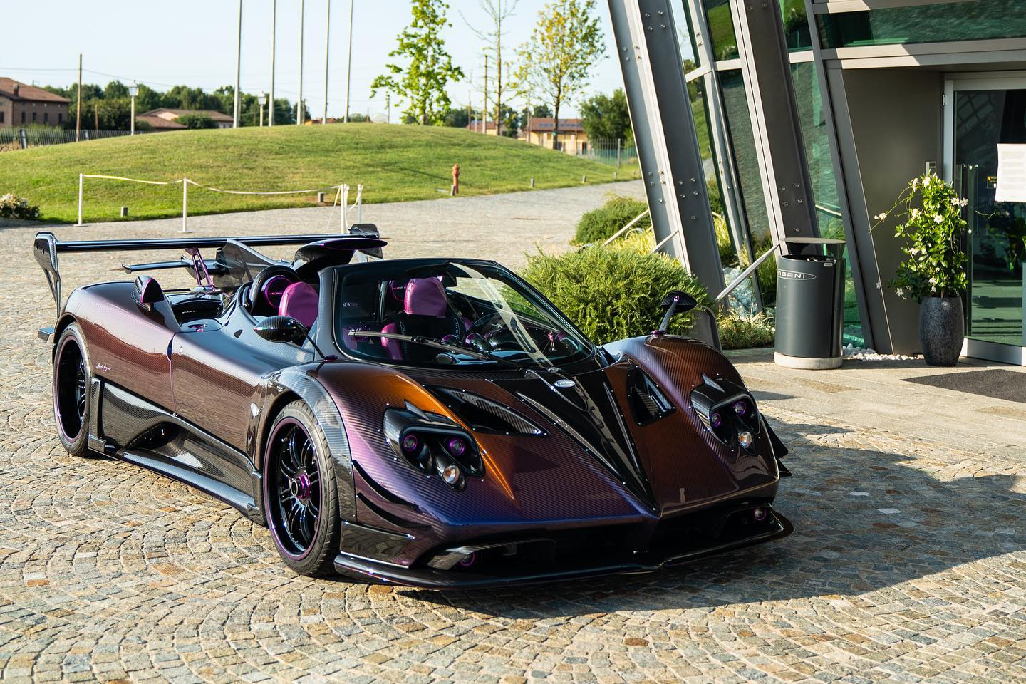 pagani,  zonda,  huayra,  utopia,  zonda ay,  pagani zonda ay,  sieu xe,  doc nhat,  hypercar,  koenigsegg,  bugatti,  lamborghini,  ferrari,  mclaren,  aston martin,  porsche,  maserati anh 2