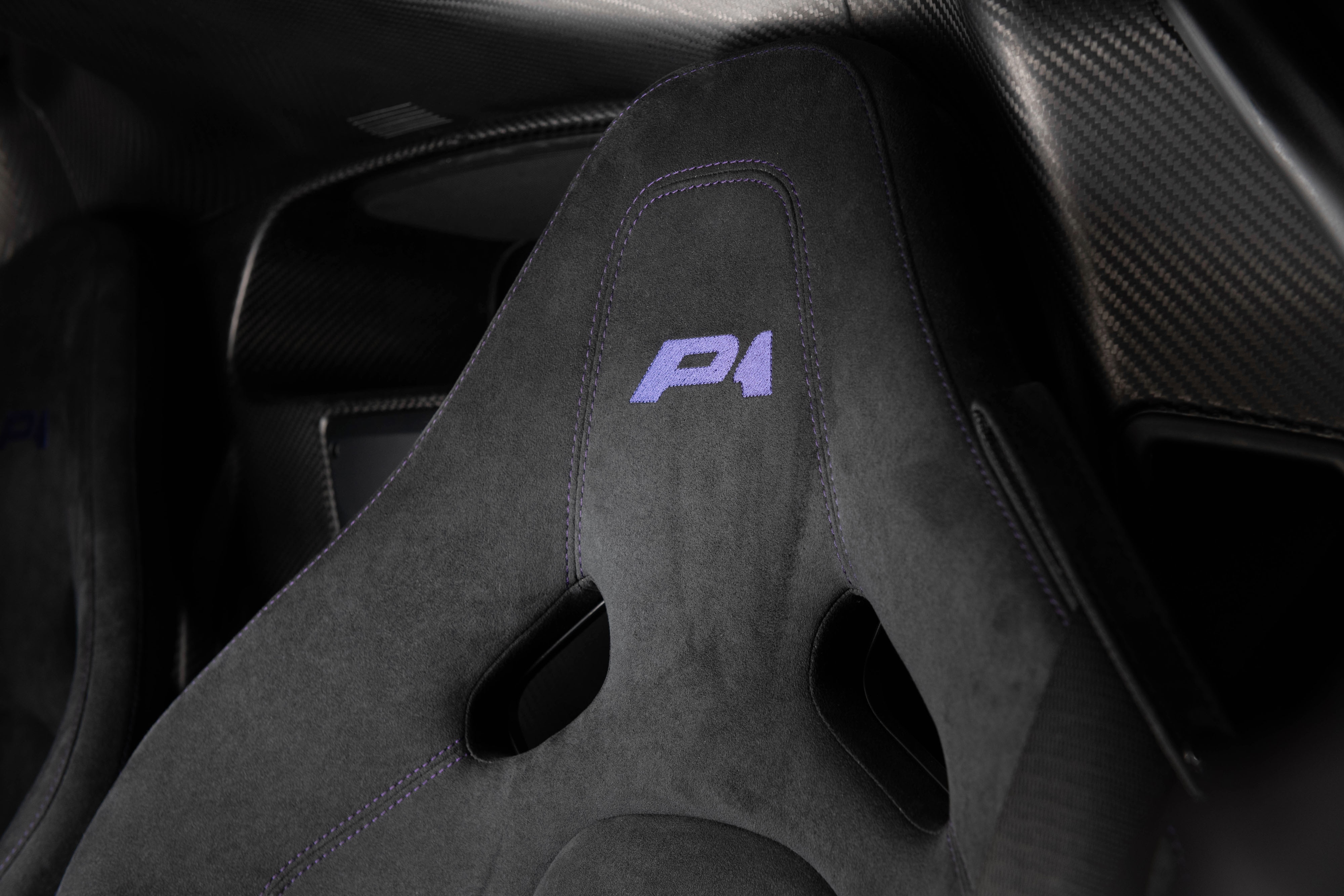 Mclaren,  mclaren p1,  p1,  hypercar,  hybrid,  Ferrari,  Porsche,  Porsche 918 spyder,  918 spyder,  laferrari,  Ferrari laferrari,  Lamborghini,  rm Sotheby’s,  Sotheby,  dau gia,  sieu xe,  Maserati,  Bugatti,  Koenigsegg,  pagani,  mso,  Pacific Blue,  mso Pacific Blue,  Pearlescent anh 15