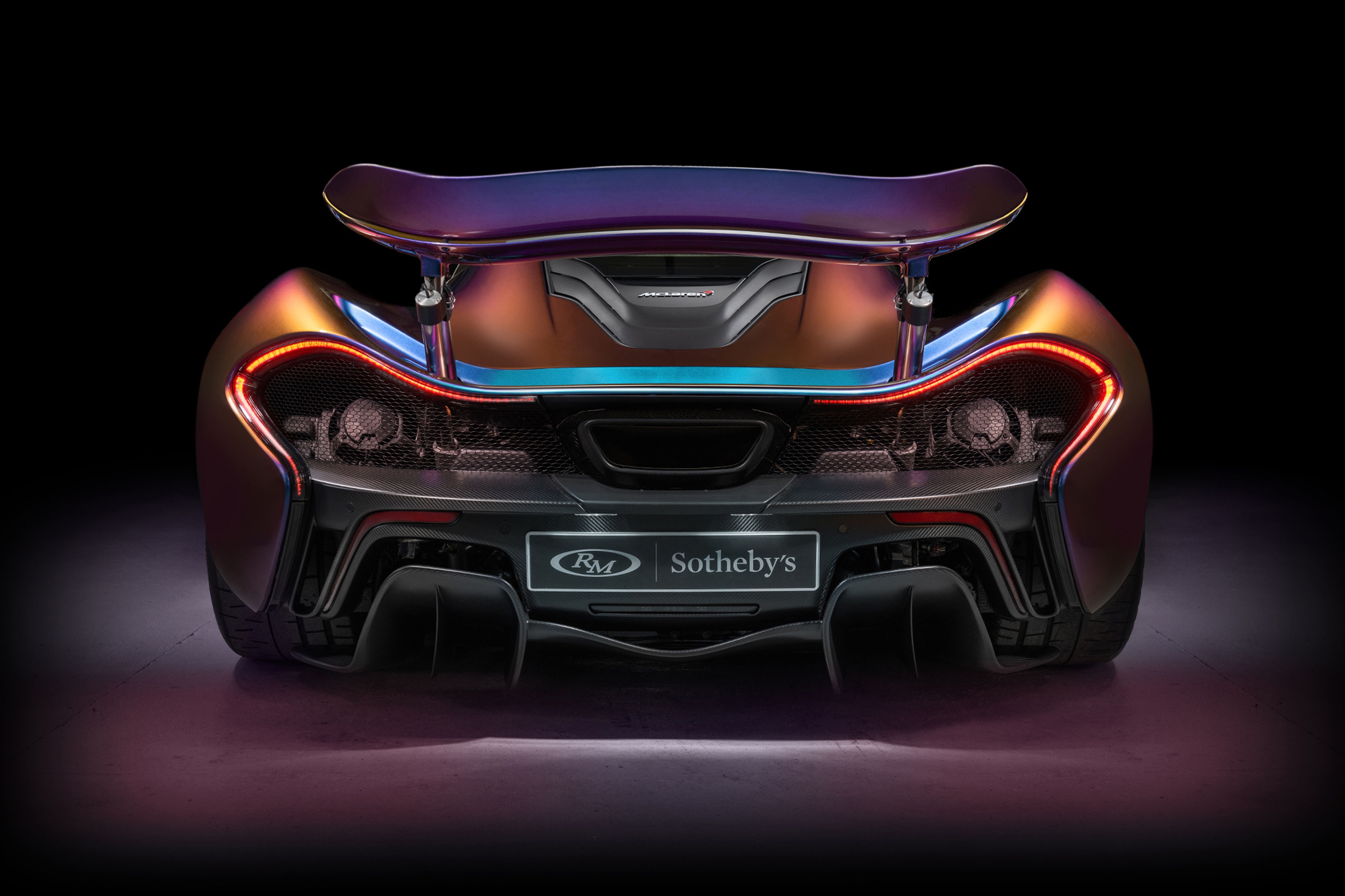 Mclaren,  mclaren p1,  p1,  hypercar,  hybrid,  Ferrari,  Porsche,  Porsche 918 spyder,  918 spyder,  laferrari,  Ferrari laferrari,  Lamborghini,  rm Sotheby’s,  Sotheby,  dau gia,  sieu xe,  Maserati,  Bugatti,  Koenigsegg,  pagani,  mso,  Pacific Blue,  mso Pacific Blue,  Pearlescent anh 13