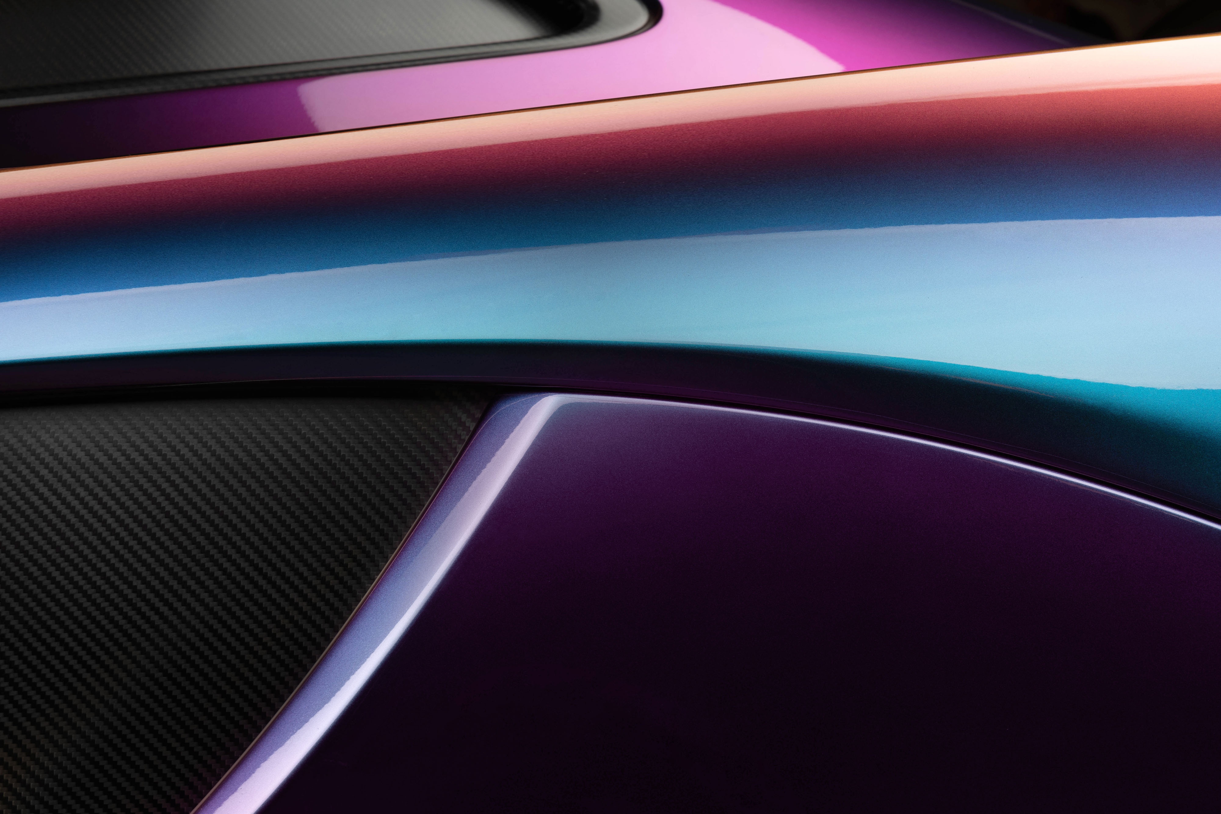 Mclaren,  mclaren p1,  p1,  hypercar,  hybrid,  Ferrari,  Porsche,  Porsche 918 spyder,  918 spyder,  laferrari,  Ferrari laferrari,  Lamborghini,  rm Sotheby’s,  Sotheby,  dau gia,  sieu xe,  Maserati,  Bugatti,  Koenigsegg,  pagani,  mso,  Pacific Blue,  mso Pacific Blue,  Pearlescent anh 4