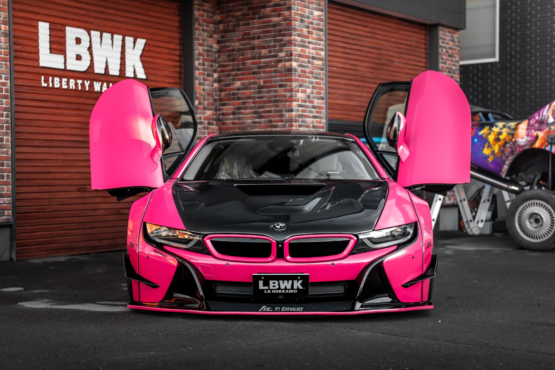 bmw,  bmw i,  bmw i8,  liberty walk,  BMW i8 LB Works,  LB Works,  than rong,  do than rong,  xe do,  widebody,  lbwk,  sieu xe,  bmw i8 liberty walk,  xe dien,  hybrid anh 1