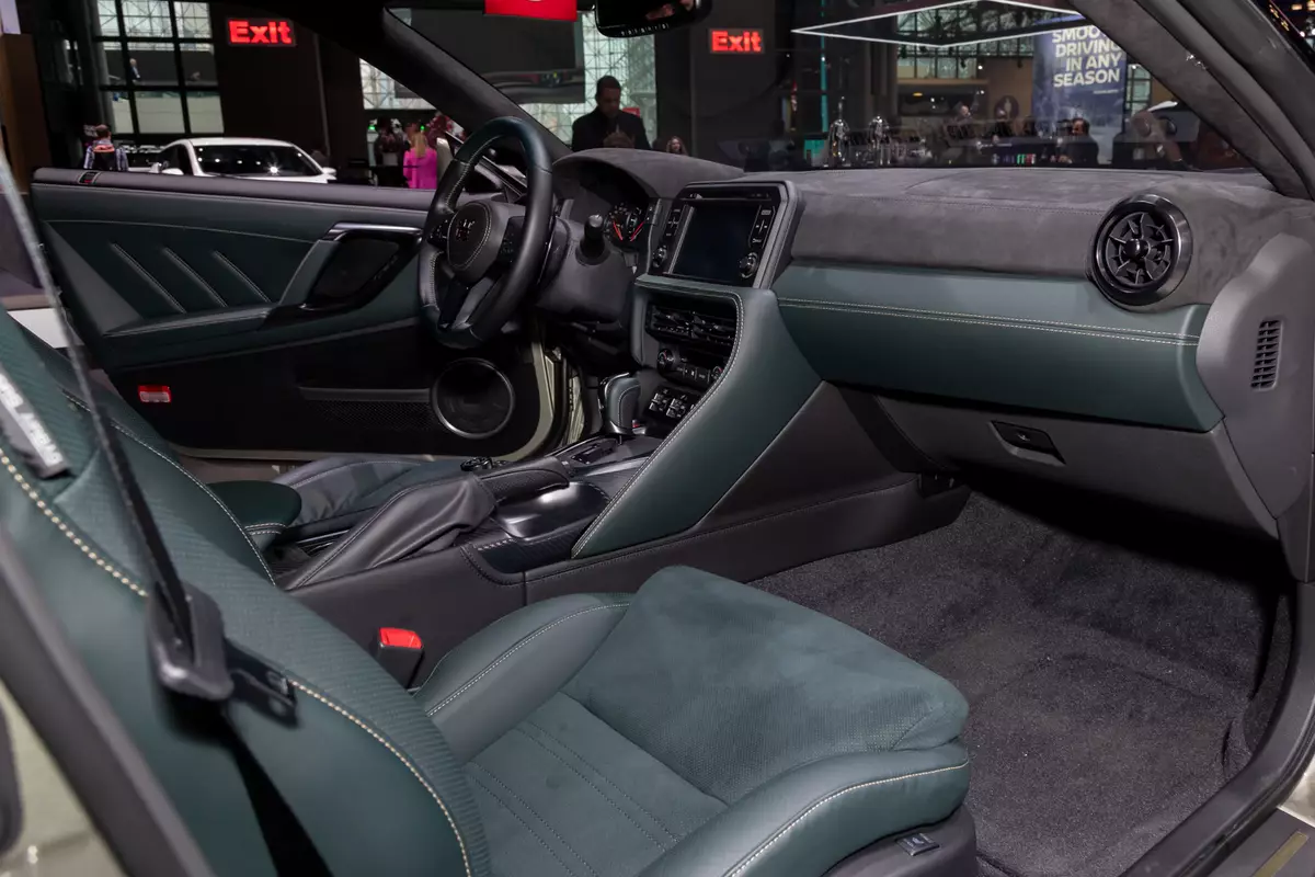 nissan,  gt-r,  nismo,  nissan gt-r,  gt-r nismo,  nissan gt-r nismo,  gt-r 2024,  gt-r nismo 2024,  jdm,  xe đua,  hiệu năng cao,  siêu xe,  porsche,  911,  porsche 911,  Tokyo Auto Salon,  New York Auto Show,  GT-R Premium,  T-Spec,  GT-R NISMO Special Edition ảnh 11 nissan,  gt-r,  nismo,  nissan gt-r,  gt-r nismo,  nissan gt-r nismo,  gt-r 2024,  gt-r nismo 2024,  jdm,  xe dua,  hieu nang cao,  sieu xe,  porsche,  911,  porsche 911,  Tokyo Auto Salon,  New York Auto Show,  GT-R Premium,  T-Spec,  GT-R NISMO Special Edition anh 11