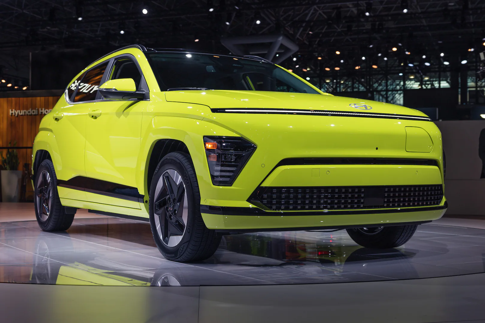 Can canh Hyundai Kona Electric 2024 hinh anh