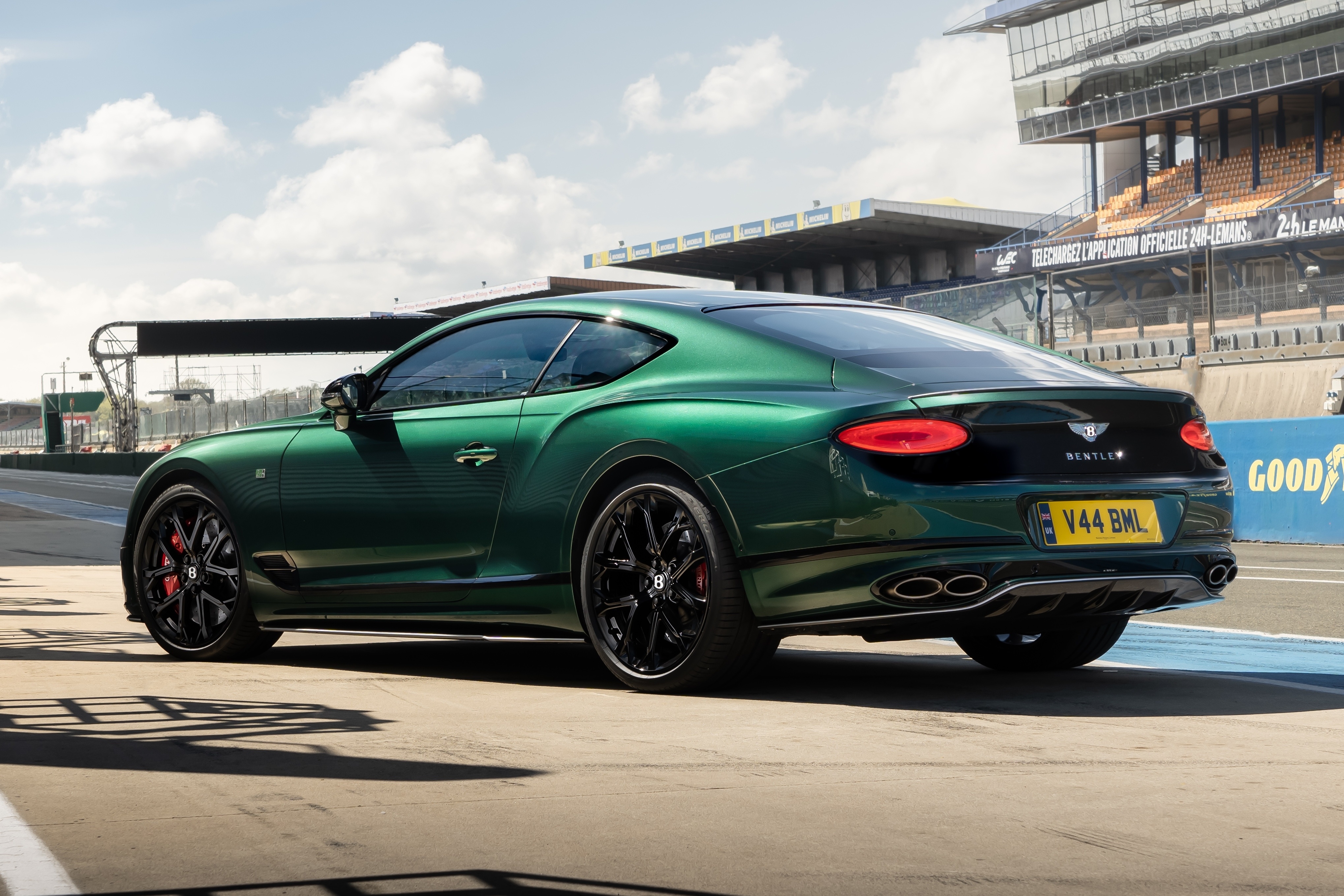 bentley,  continental gt,  continental gtc,  gt,  gtc,  bentley continental gt,  bentley continental gtc,  le mans,  le mans collection,  gioi han,  hang thua,  mulliner,  bentley muilliner anh 13