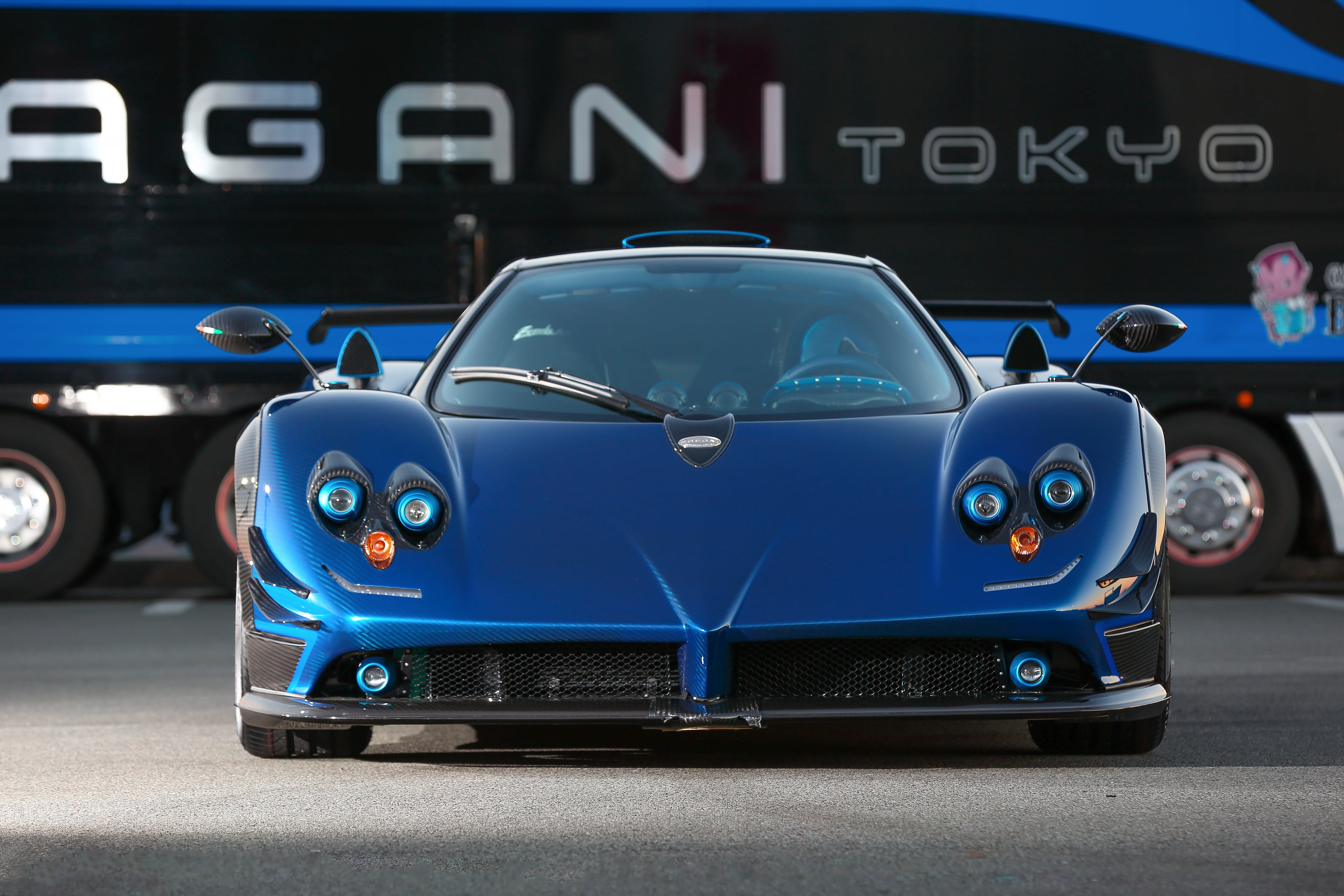 pagani,  zonda,  huayra,  huayra bc,  huayra roadster,  huayra roadster bc,  zonda roadster,  zonda roadster f,  zonda f,  kiryu,  zonda kiryu,  uno di uno,  singapore,  horacio pagani anh 6