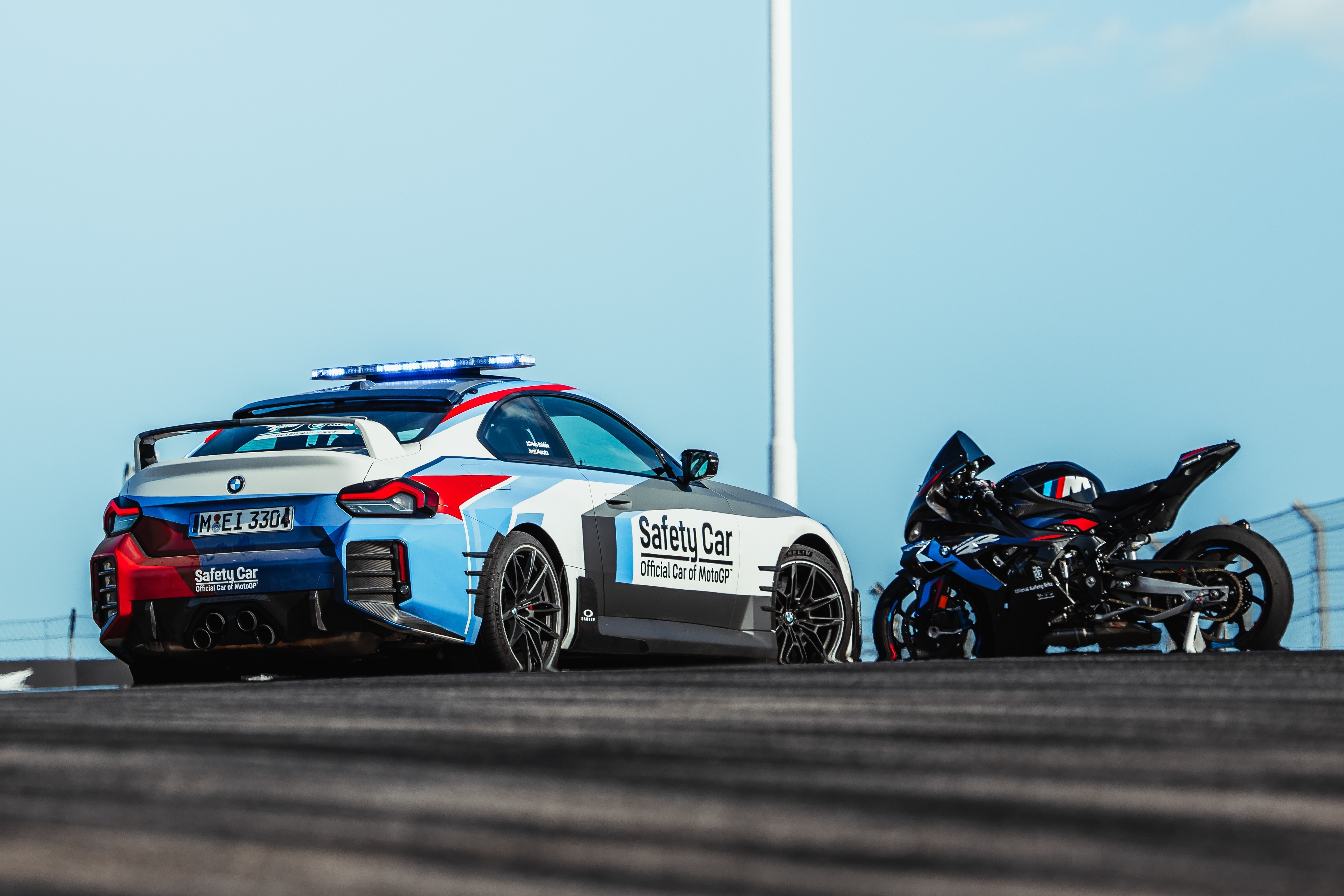 bmw,  bmw m,  bmw motorrad,  m 1000 rr,  s 1000 rr,  m1000rr,  s1000rr,  siêu môtô,  superbike,  ducati,  aprilia,  kawasaki,  honda,  yamaha,  ktm,  safety car,  safety bike,  xe an toàn ảnh 8 bmw,  bmw m,  bmw motorrad,  m 1000 rr,  s 1000 rr,  m1000rr,  s1000rr,  sieu moto,  superbike,  ducati,  aprilia,  kawasaki,  honda,  yamaha,  ktm,  safety car,  safety bike,  xe an toan anh 8