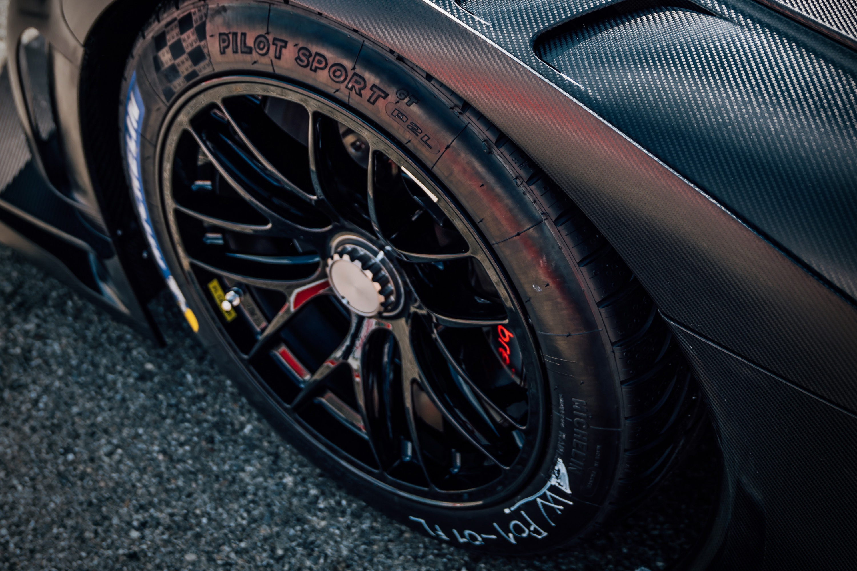 bugatti,  bolide,  divo,  chiron,  chiron sport,  chiron super sport,  centodieci,  chiron super sport 300+,  w16 mistral,  la voiture noire,  chiron profilee,  veyron,  hypercar,  sieu xe,  koenigsegg,  pagani,  lamborghini,  ferrari,  mclaren,  aston martin,  maserati,  porsche anh 3